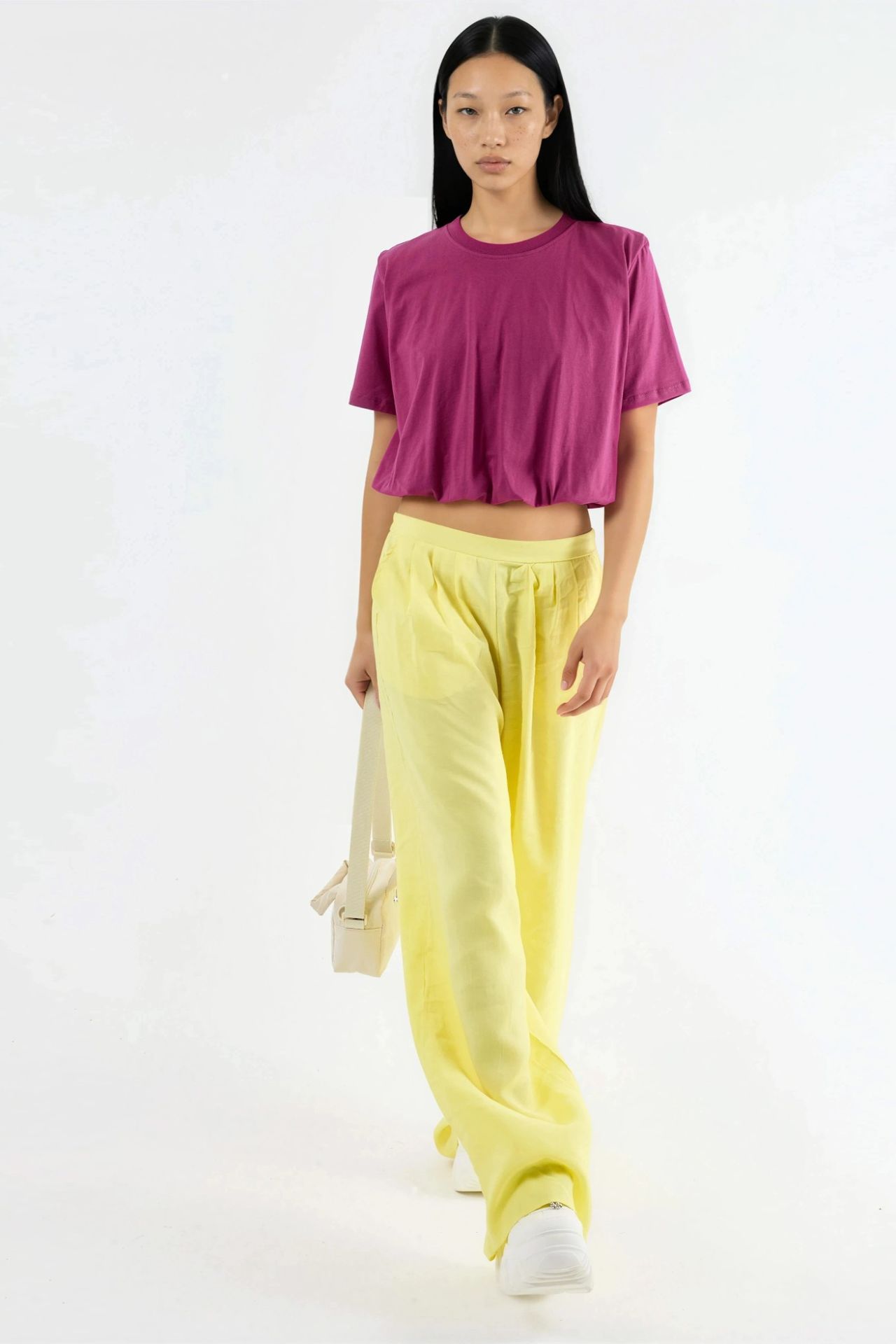 BUSEM Crew Neck Crop Blouse with Elastic 3