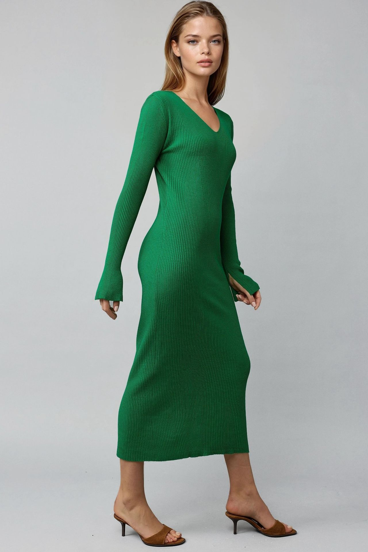 MY FASHION V-Neck Textured Maxi Knit Dress with Slit 2