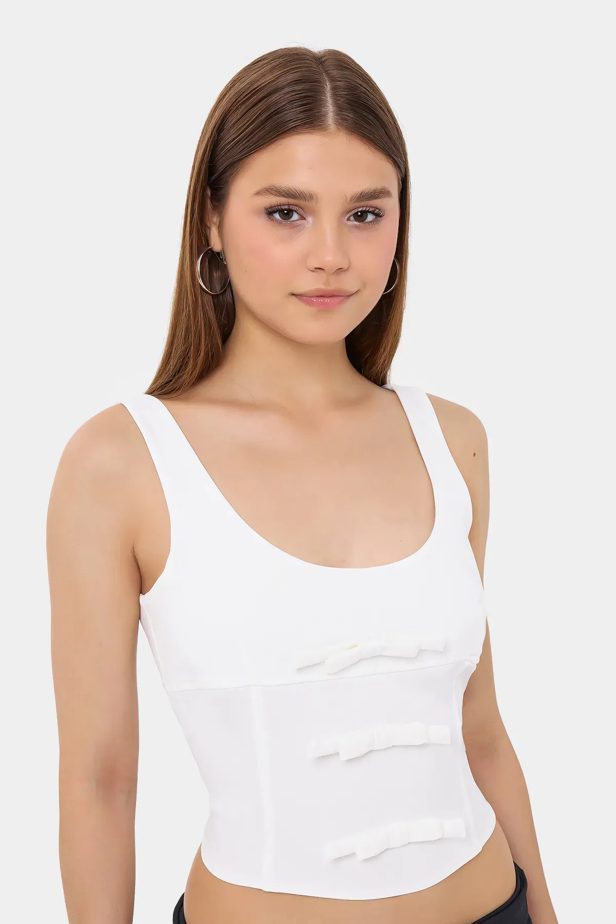 Sleeveless Bodycon Top with Bow Detail 4