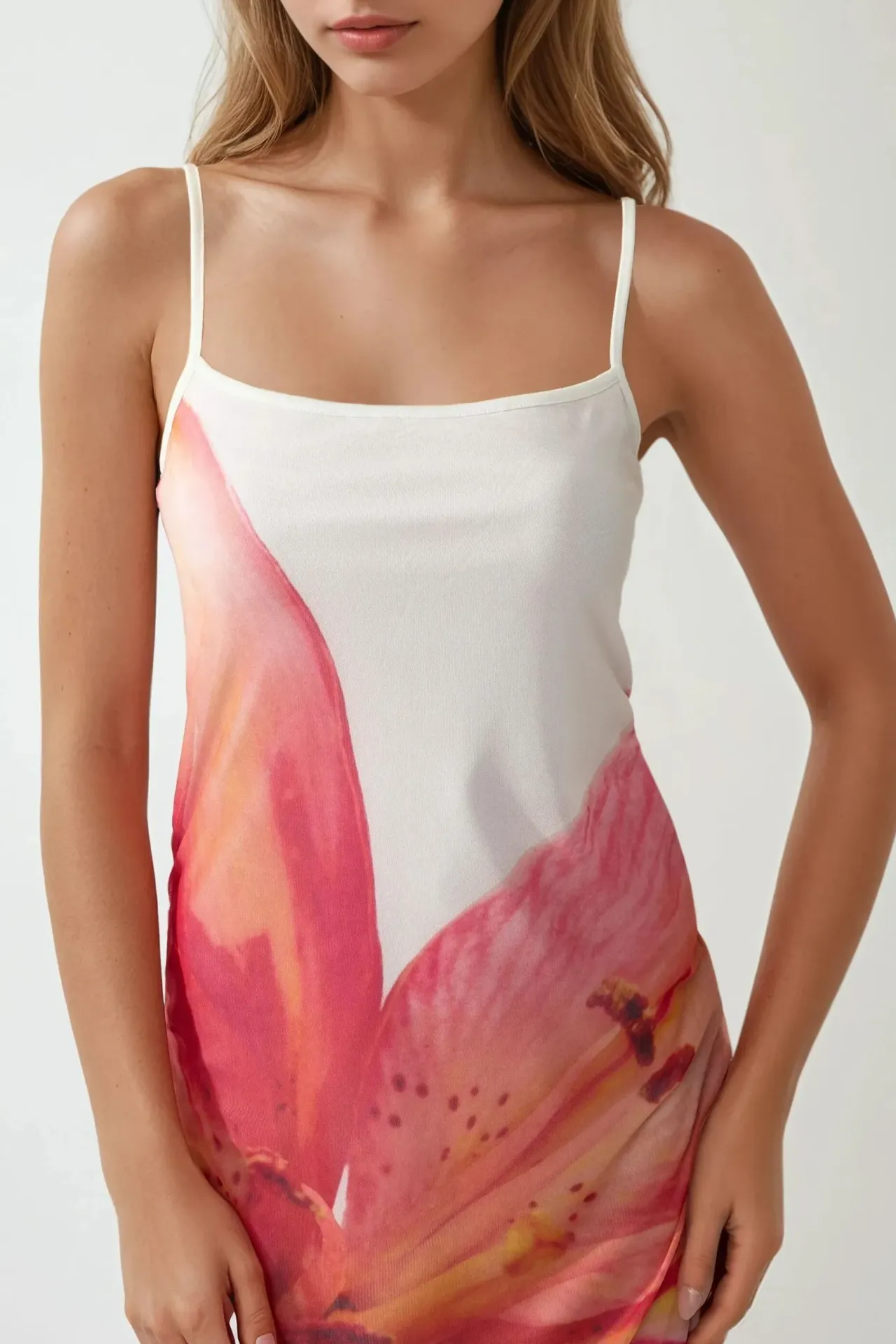 Square Collar Bodycon Dress with Floral Print 3