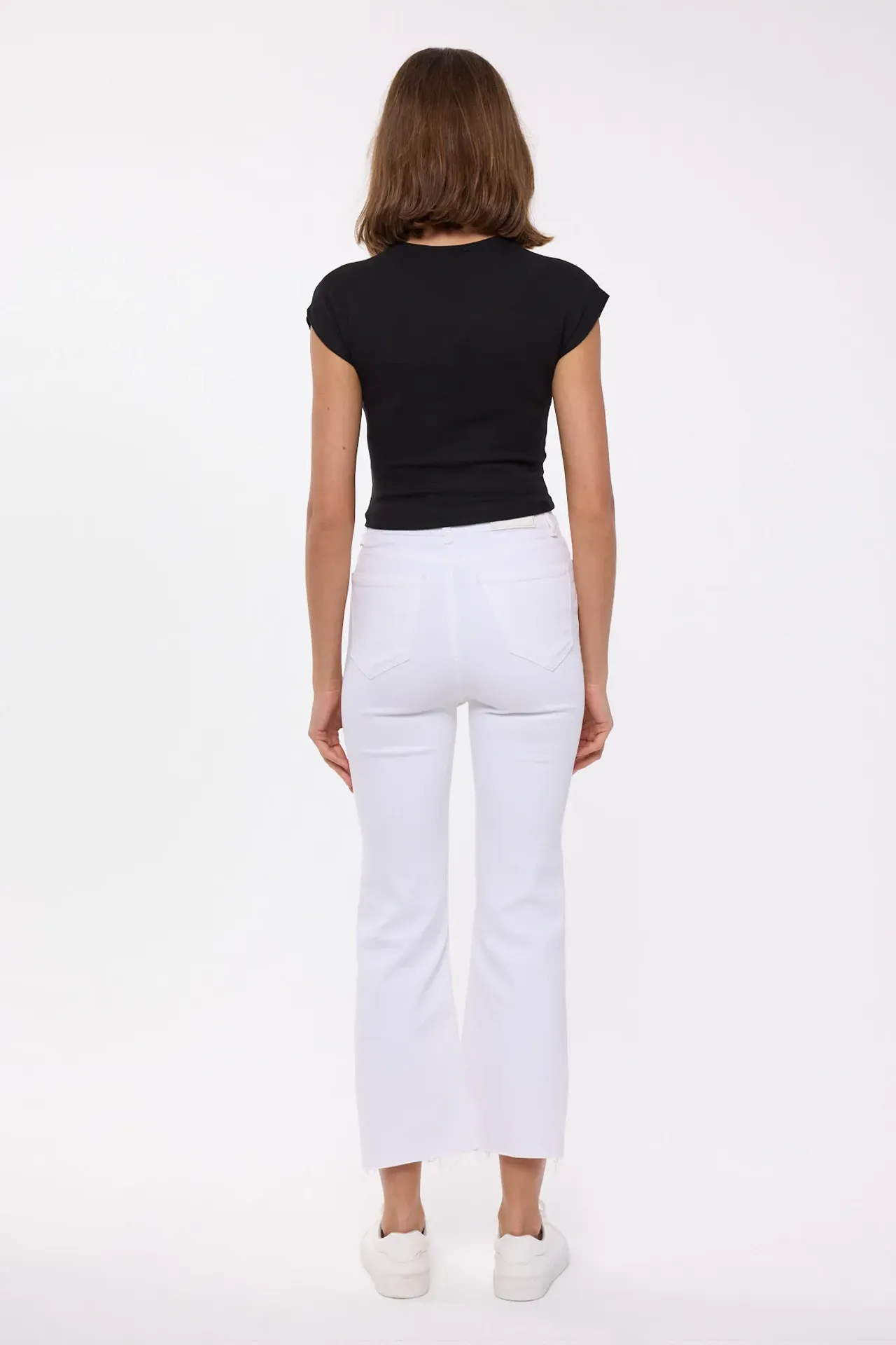 Crew Neck Cropped T-shirt