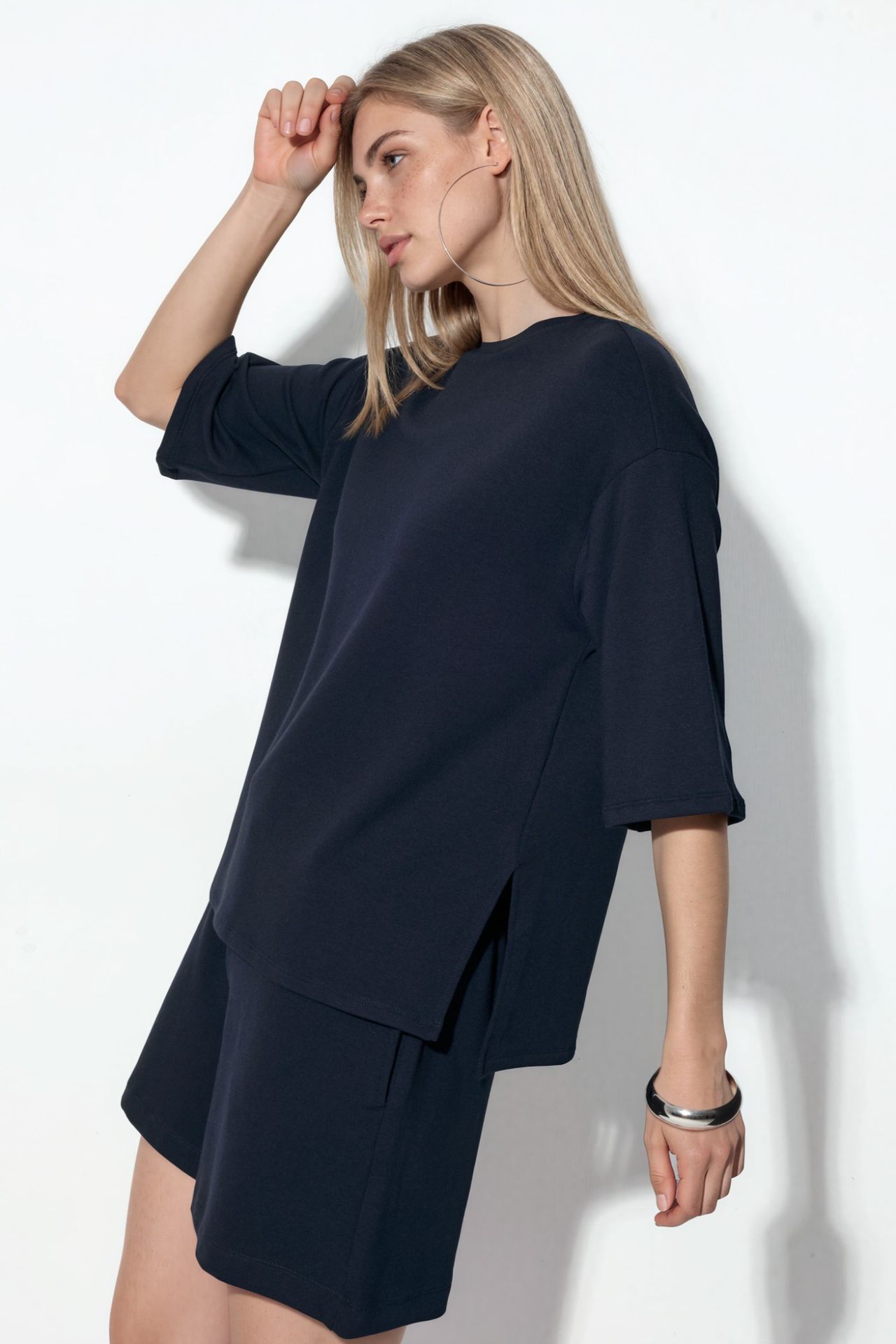 BUSEM Women's Loose-fit Crew Neck T-shirt 2