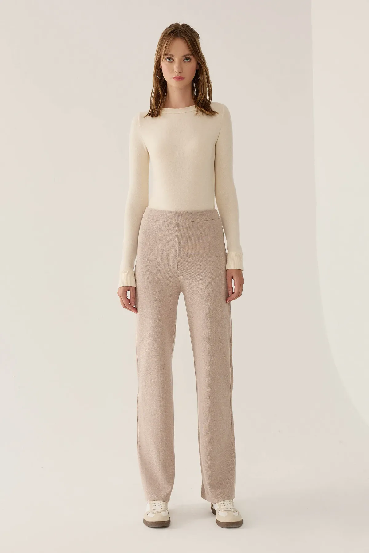 Elastic Waist Straight Leg Pants 3