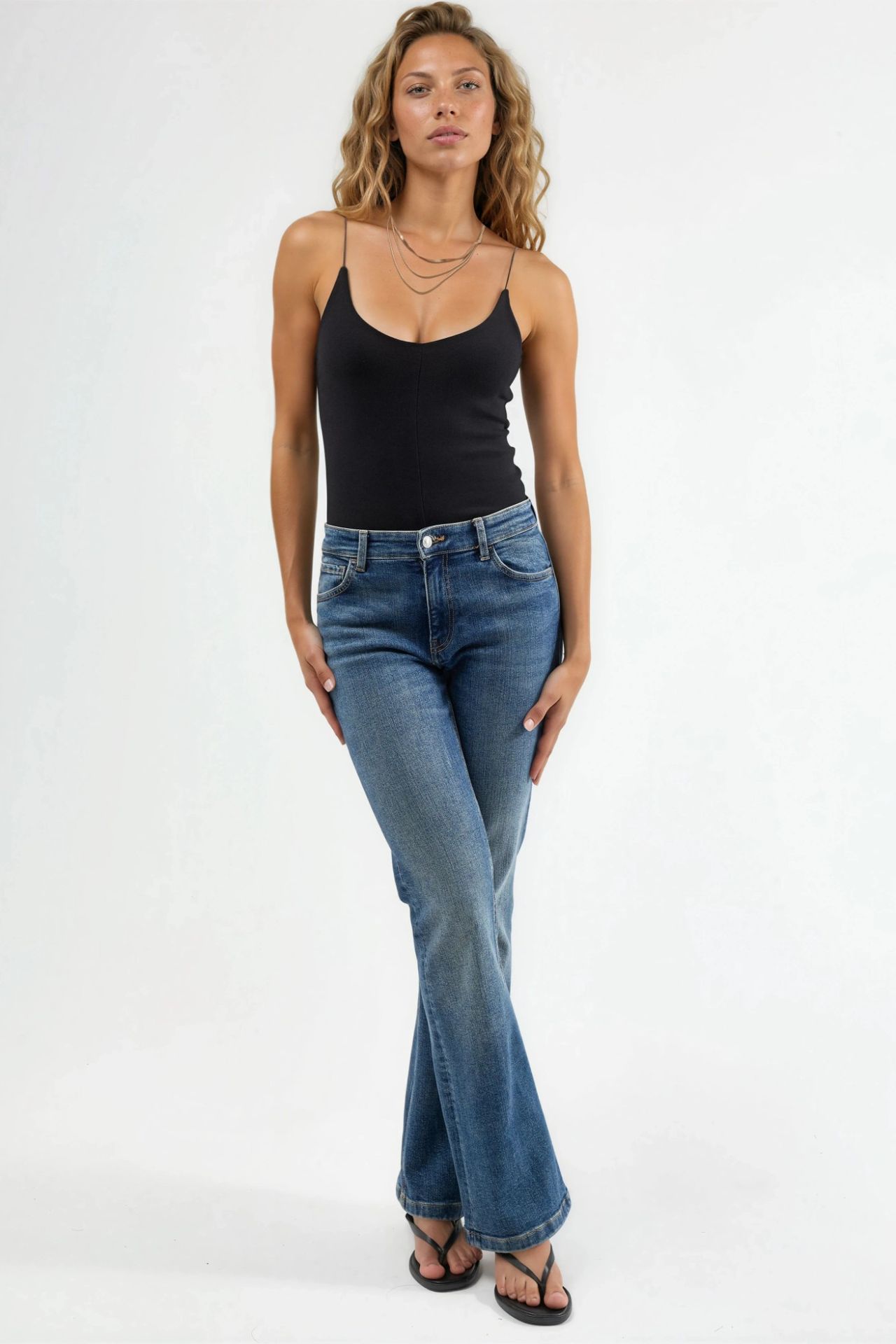 BUSEM Slim Fit Ribbed V-Neck Blouse 4