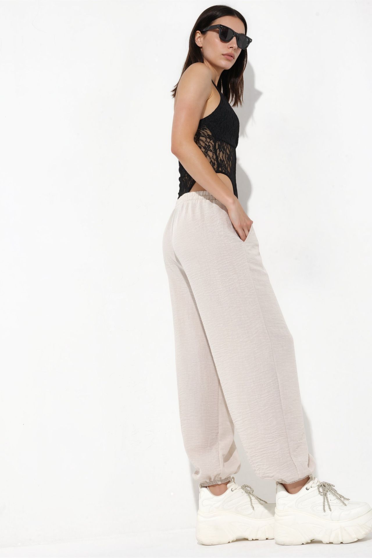 BUSEM Women's Textured Jogger Pants 2