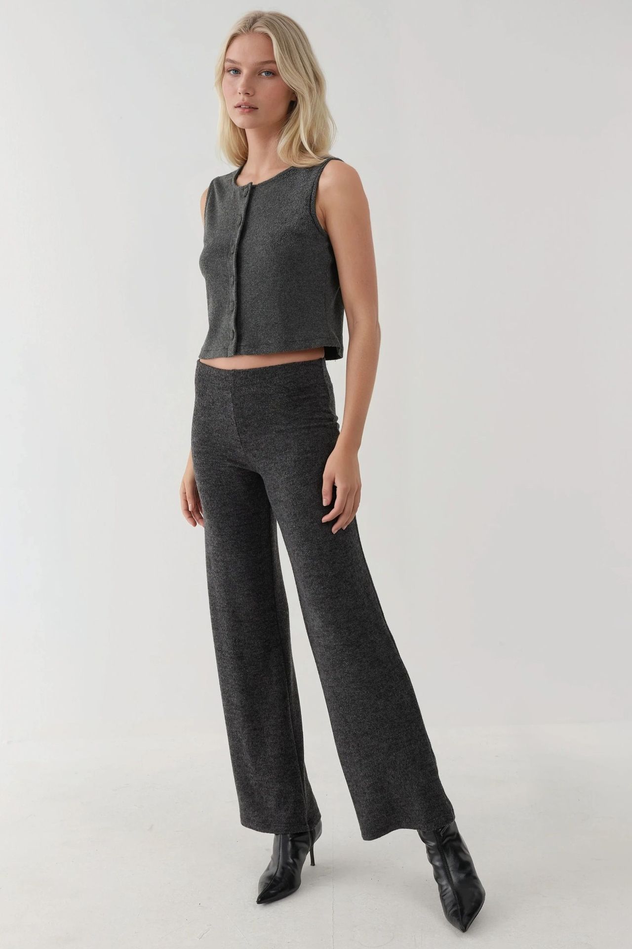 Textured Crew Neck Sleeveless Waistcoat with Button Detail 4