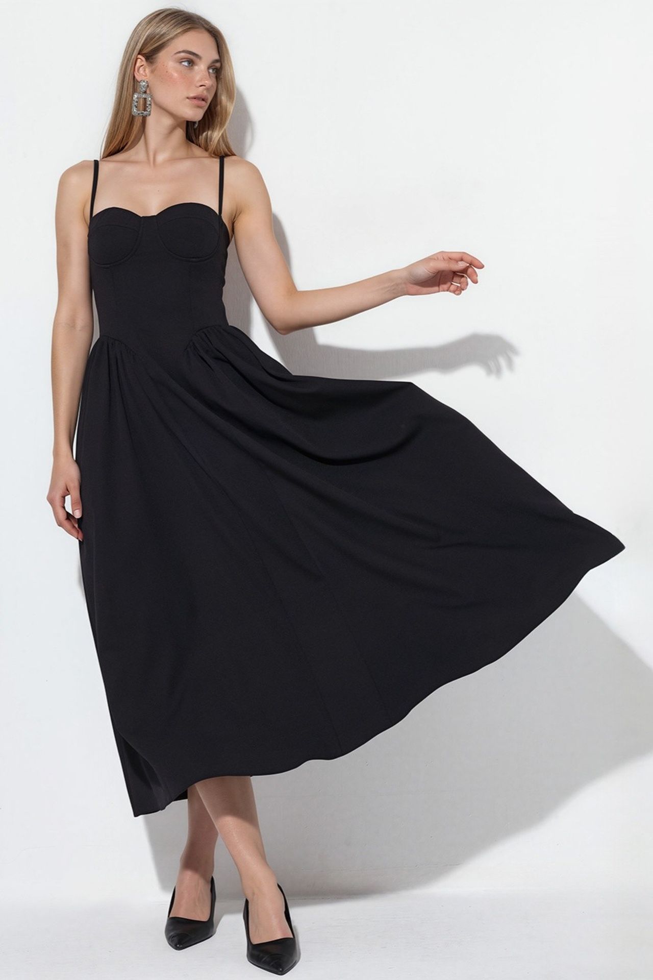 Solid Midi Dress With Heart Neckline 2