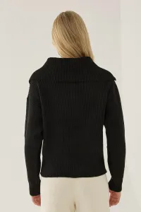 black-image-4