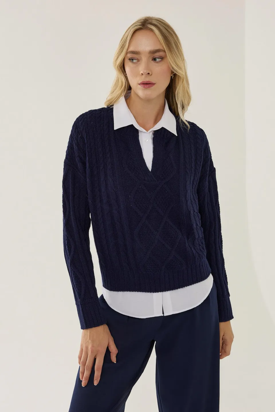Relaxed Fit Shirt Collar Sweater with Hair Braid Pattern