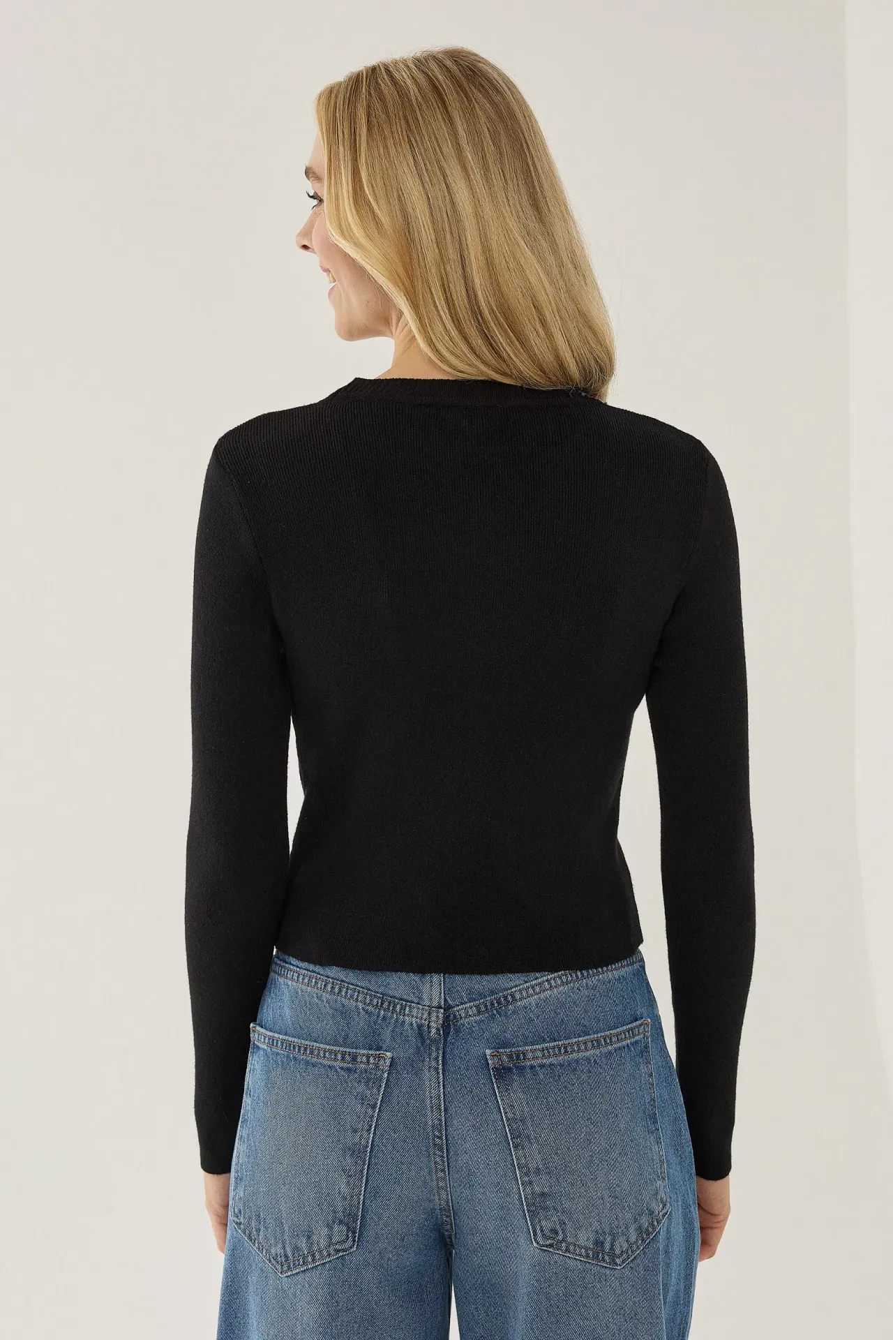 Basic Crew Neck KnitTop