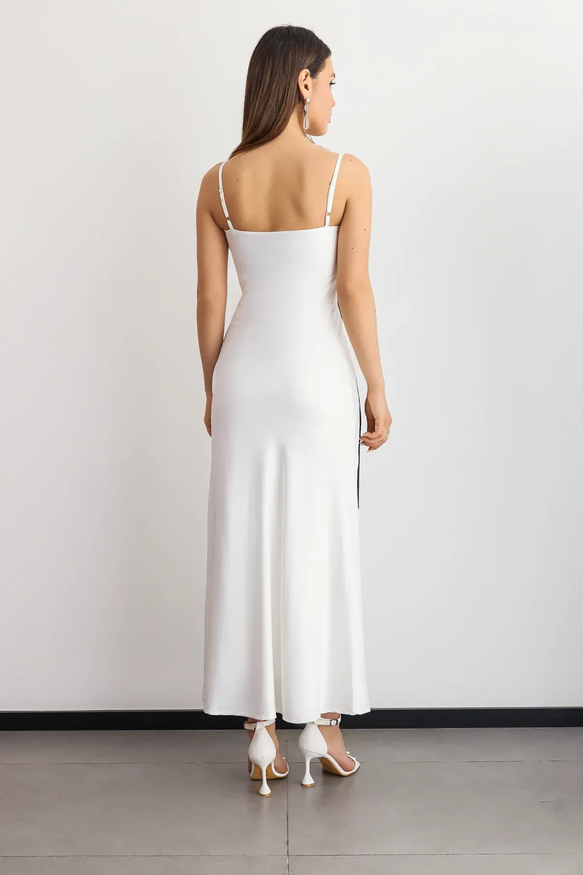 Graphic Print Spaghetti-Strap Maxi Dress 4