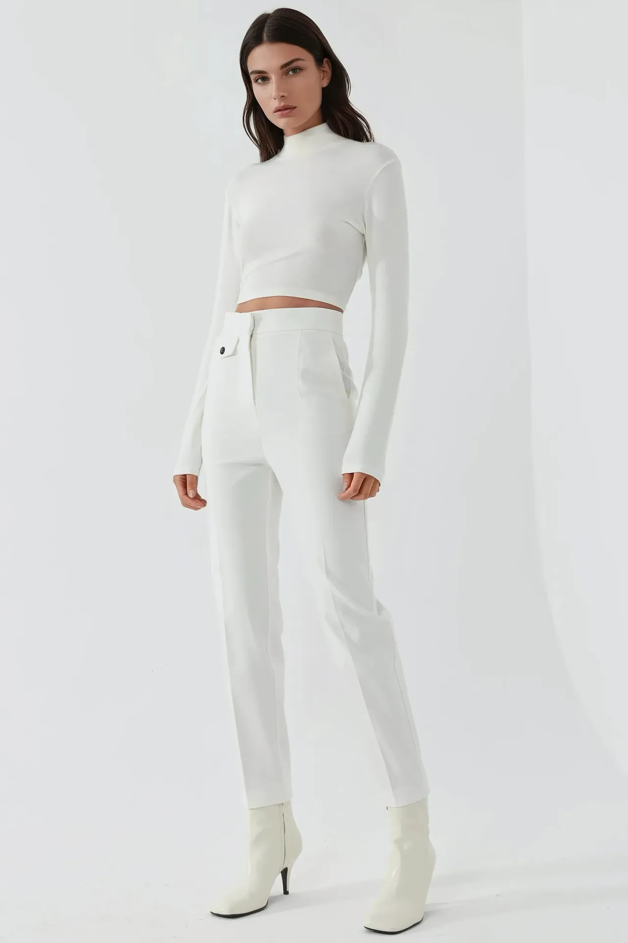Premium Tailored Straight Leg Pant with Pocket Detail 2
