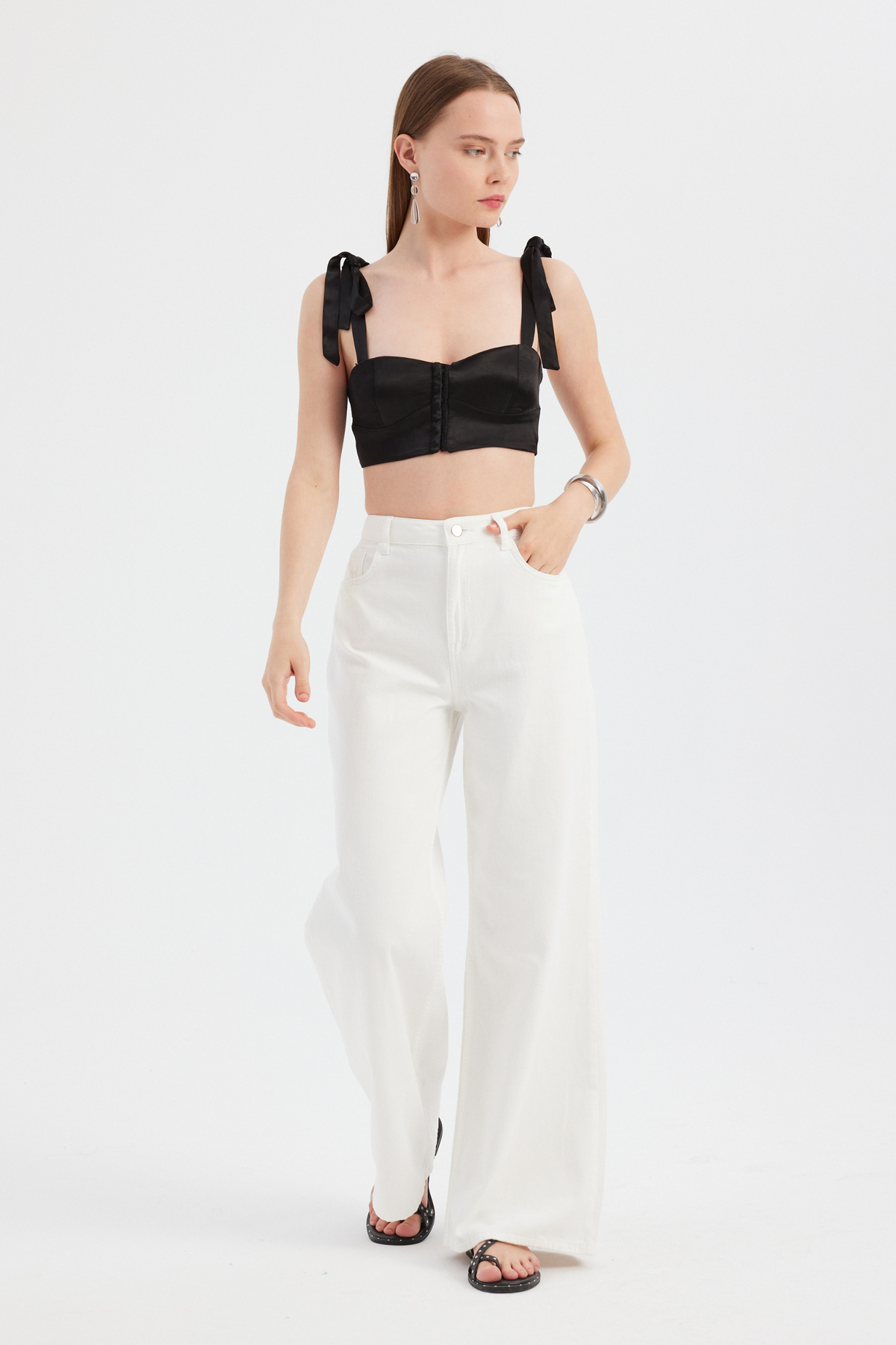 High-Waist Straight-Leg Jeans 1