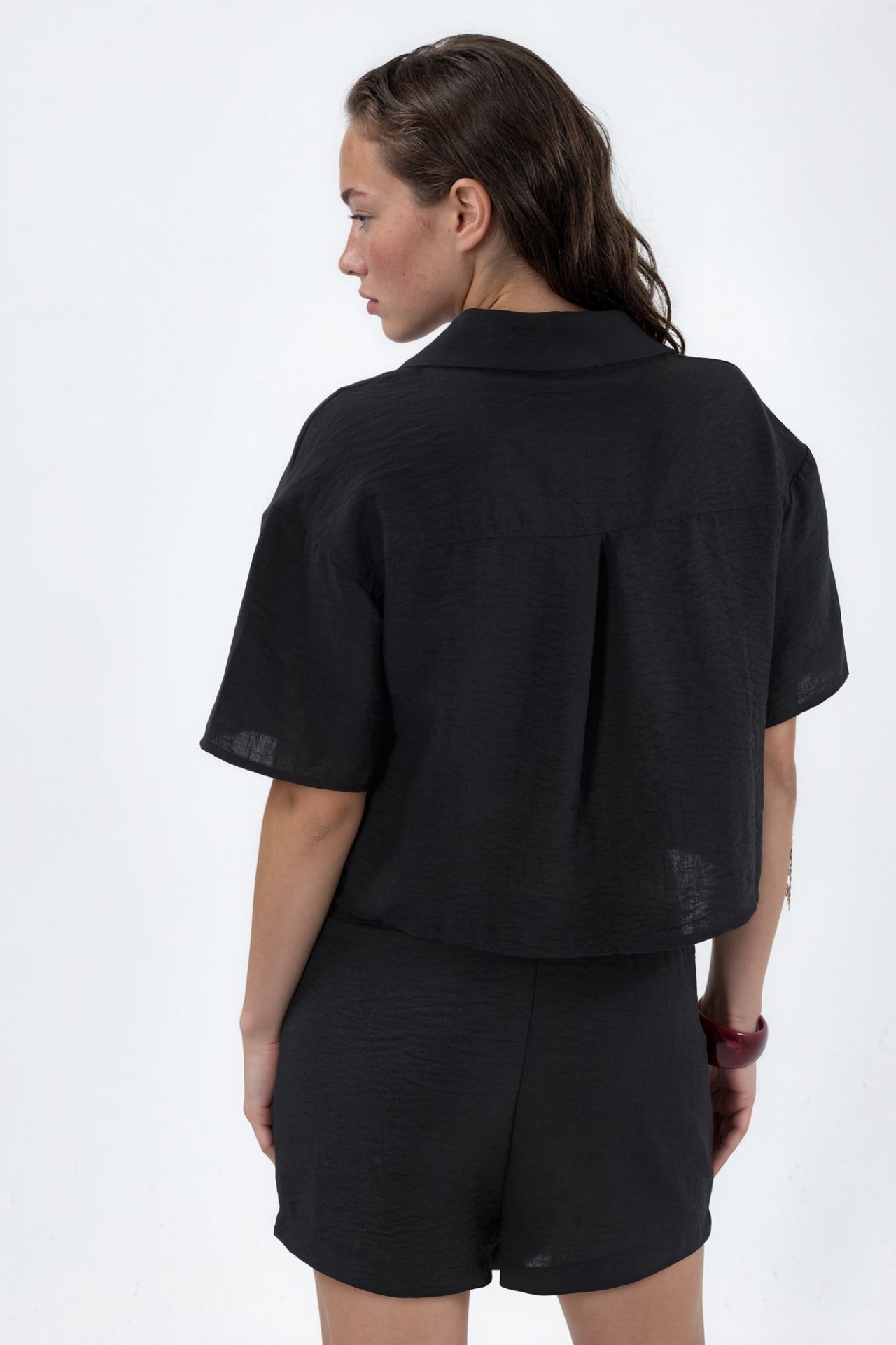 BUSEM Textured Crop Shirt with Button Closure 3