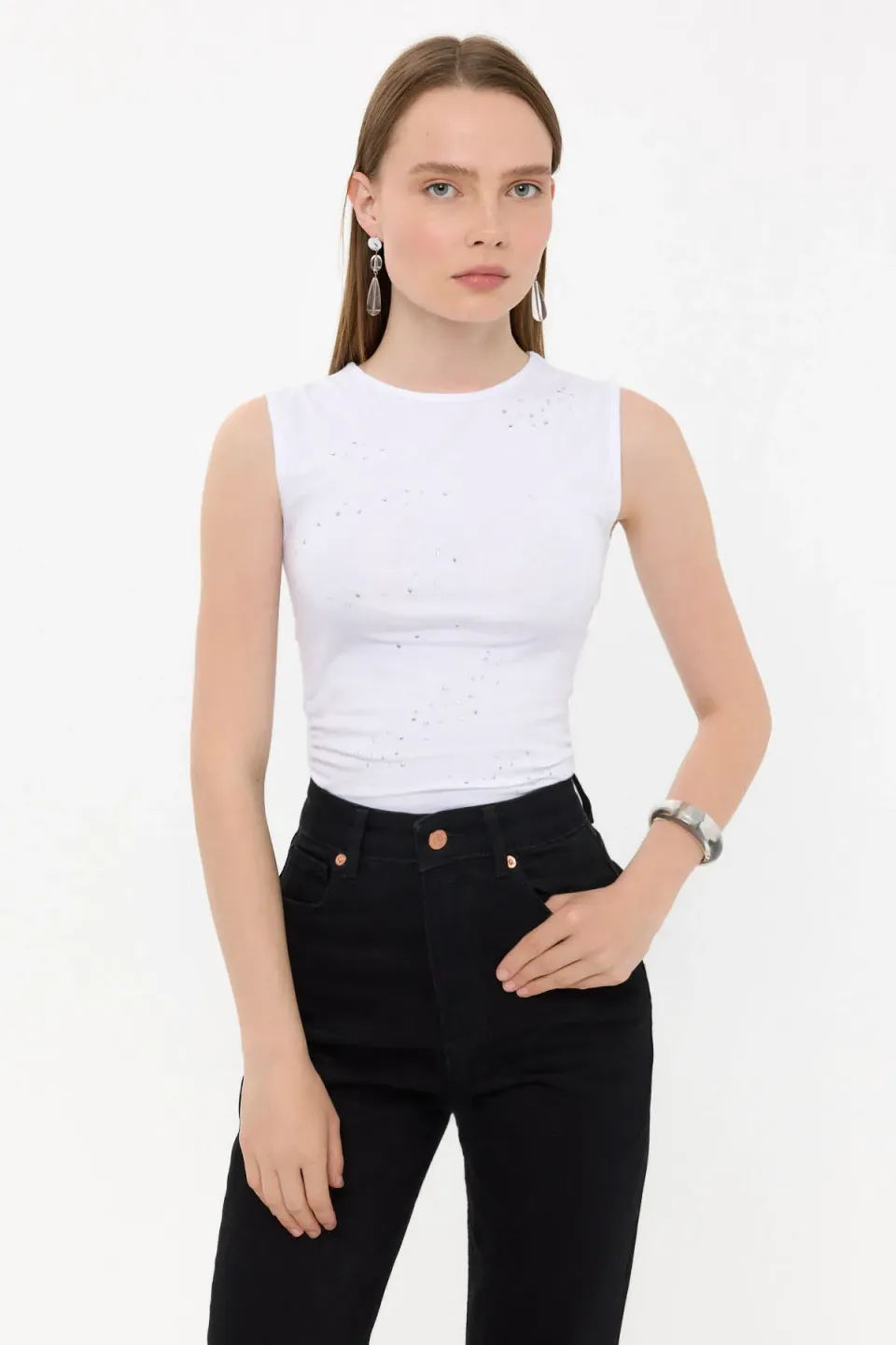 Sleeveless Cotton Round-Neck Diamante Top