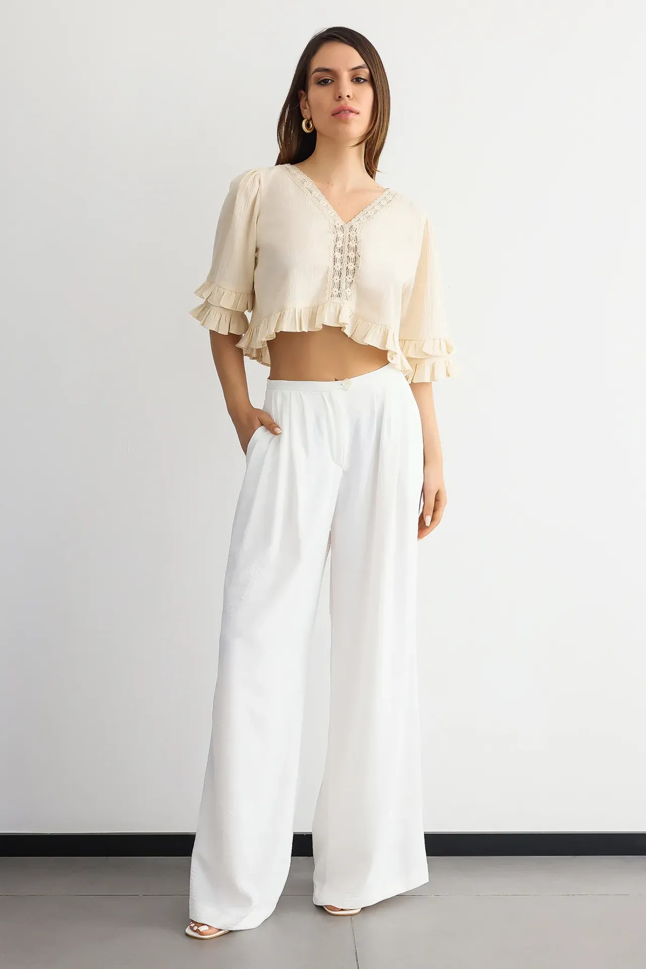 Cropped V-Neck Ruffled Blouse