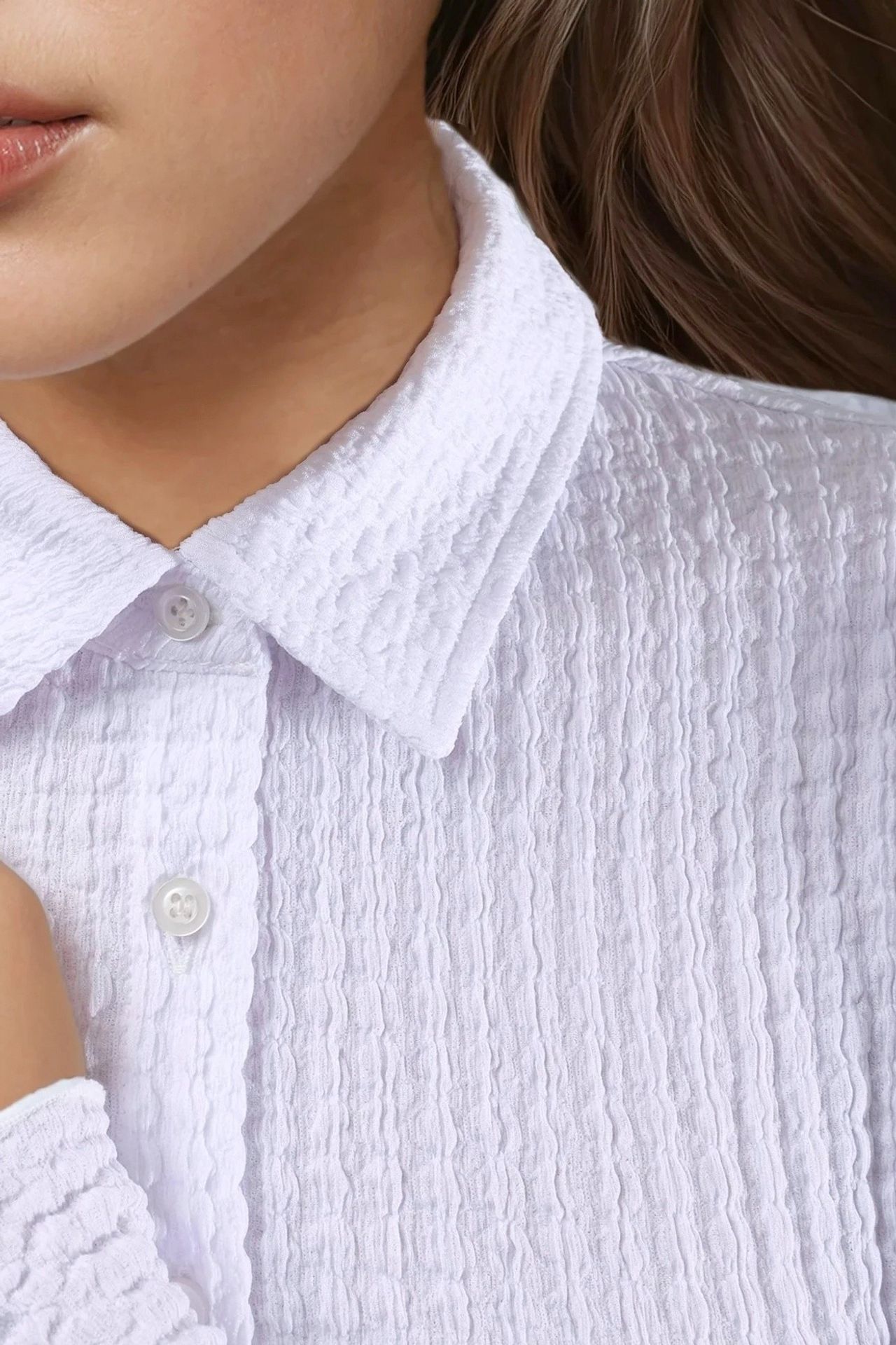 Textured Fitted Long Sleeve Shirt with Button Closure 6