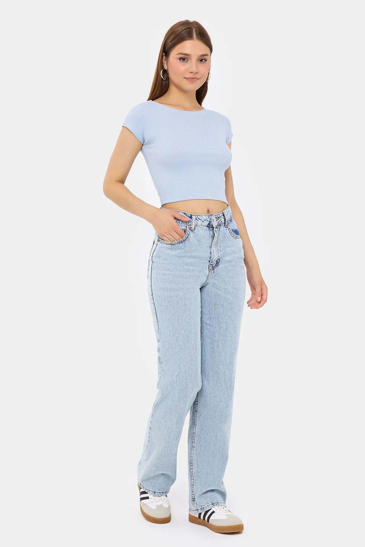 Basic Round Neck Short Sleeve Cropped Top