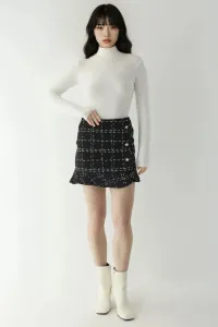 black-image-5