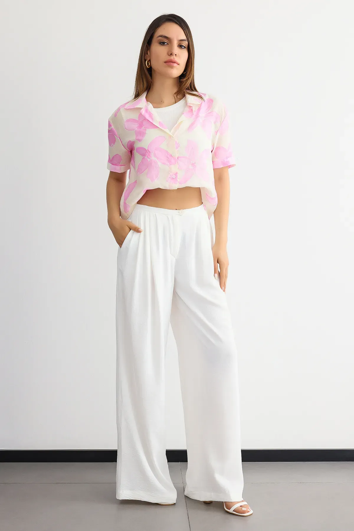 Floral Organza Short-Sleeve Cropped Shirt 1