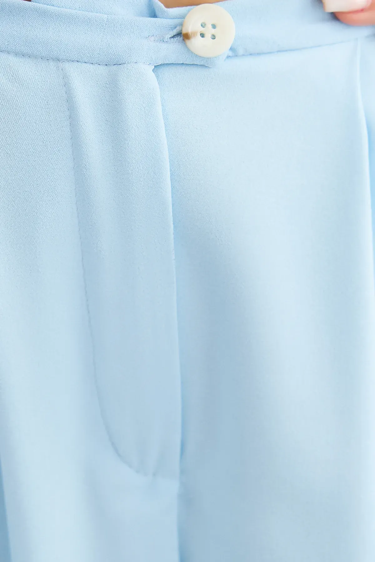 Pleated Wide-Leg Trousers with Relaxed Fit 5