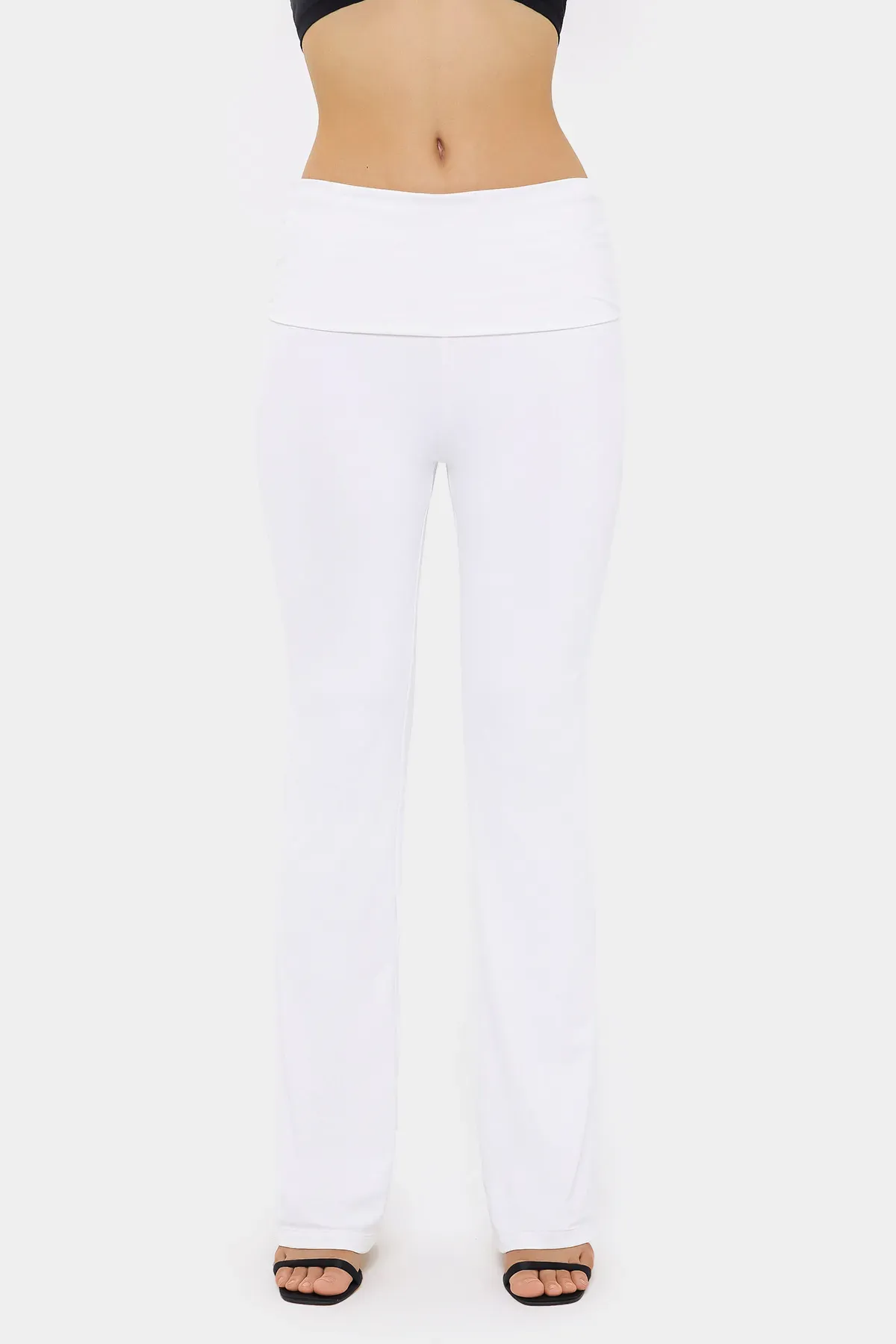 Flare Leggings with a Waist Detail 3