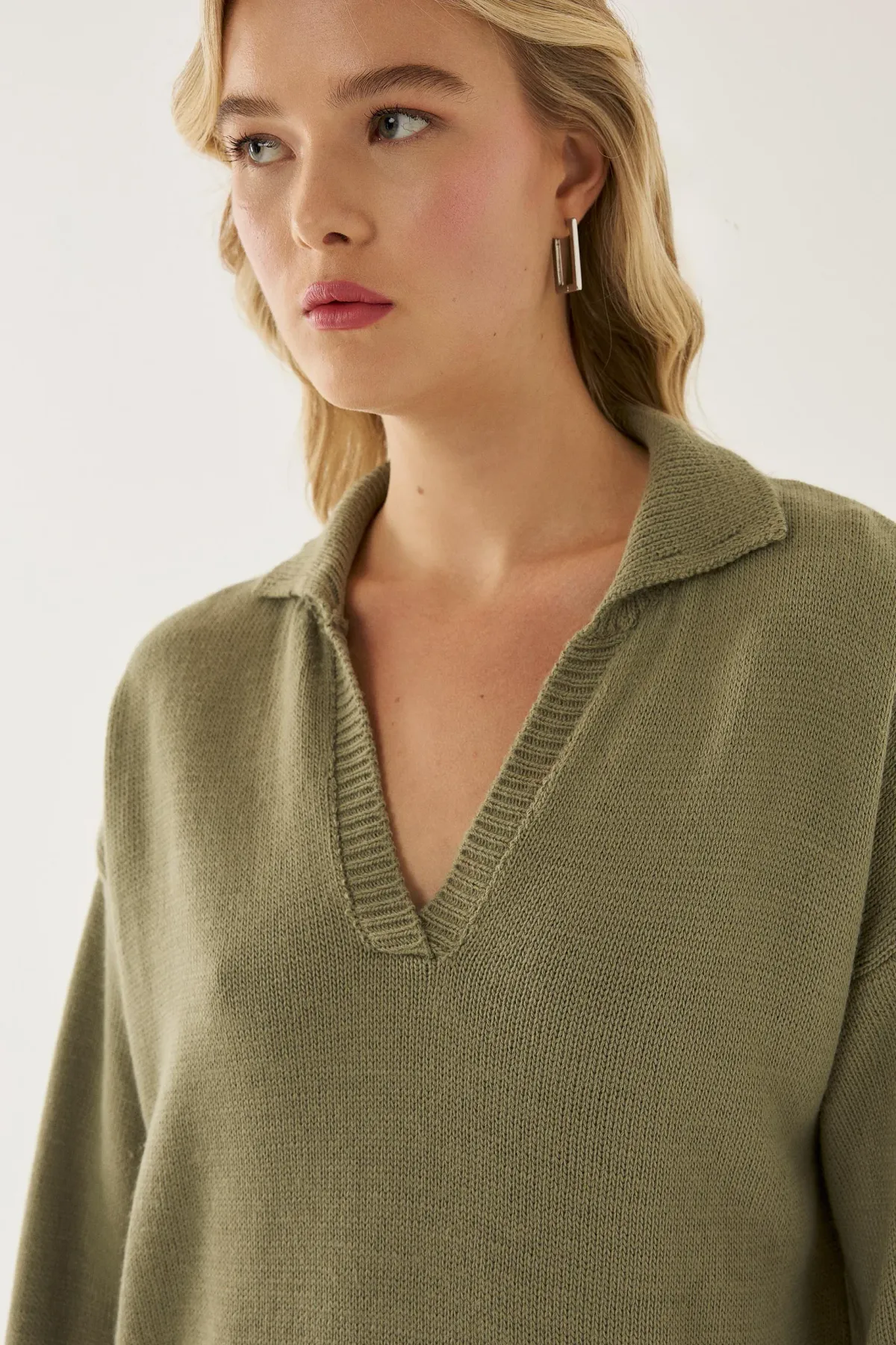 Polo Collar Knit Sweater 3