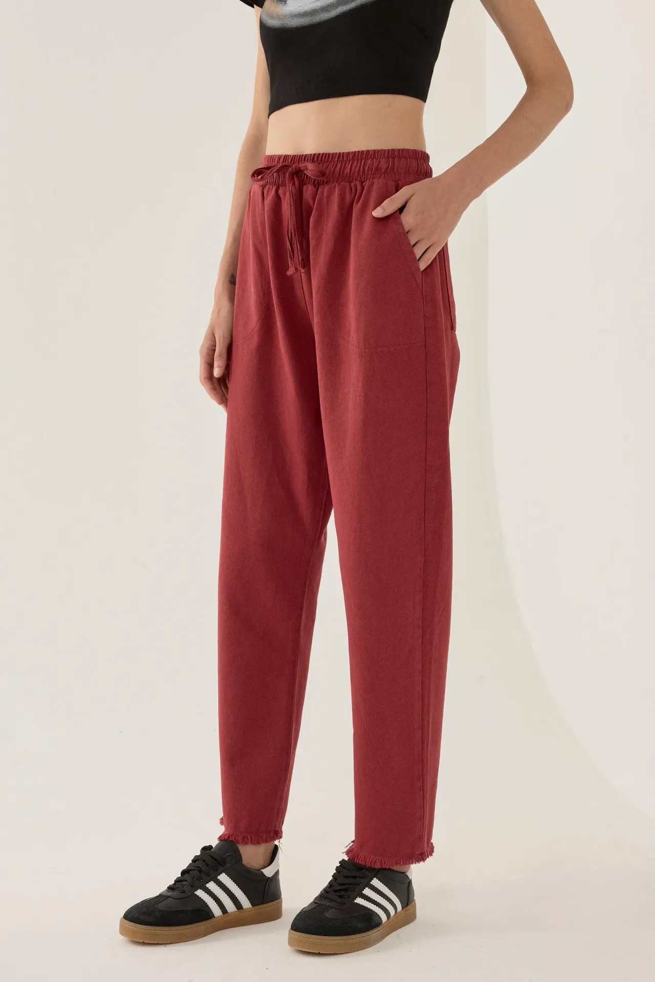 Elastic Waist Carrot Fit Pants