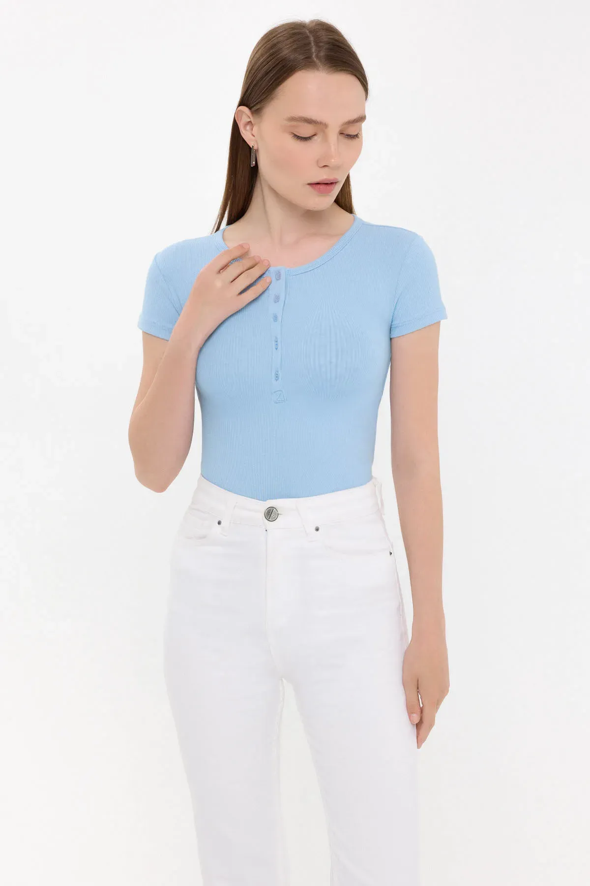 Buttoned Short Sleeve Round Neck T-Shirt 1