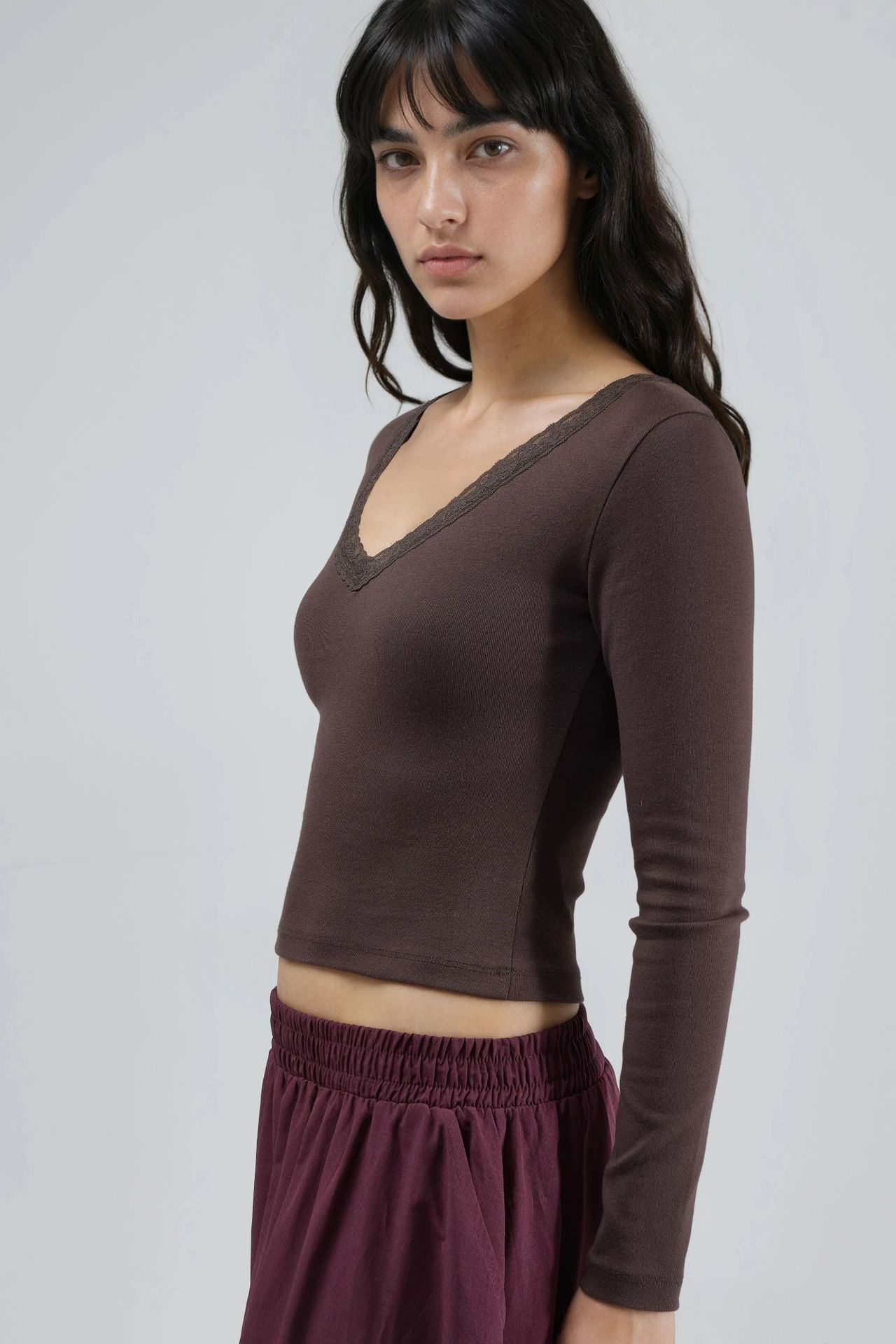 BUSEM Slim Fit V-Neck Blouse with Lace Detail 2