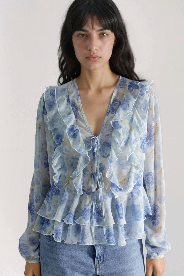 Frilly V-Neck Patterned Blouse