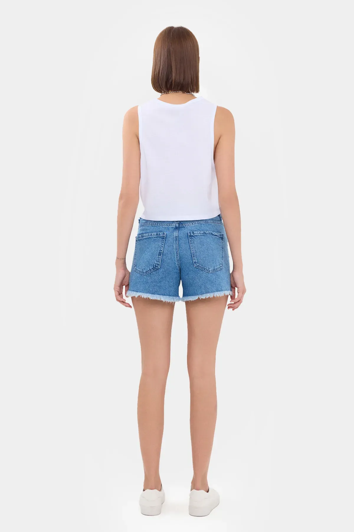 Sleeveless Round Neck Solid Crop Top 4