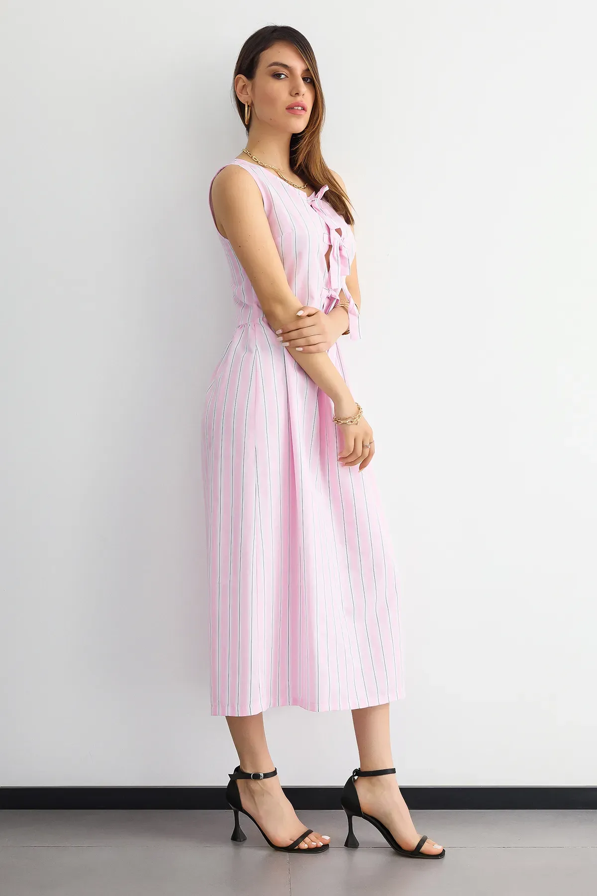 Striped Sleeveless Tie-Front Midi Dress 3