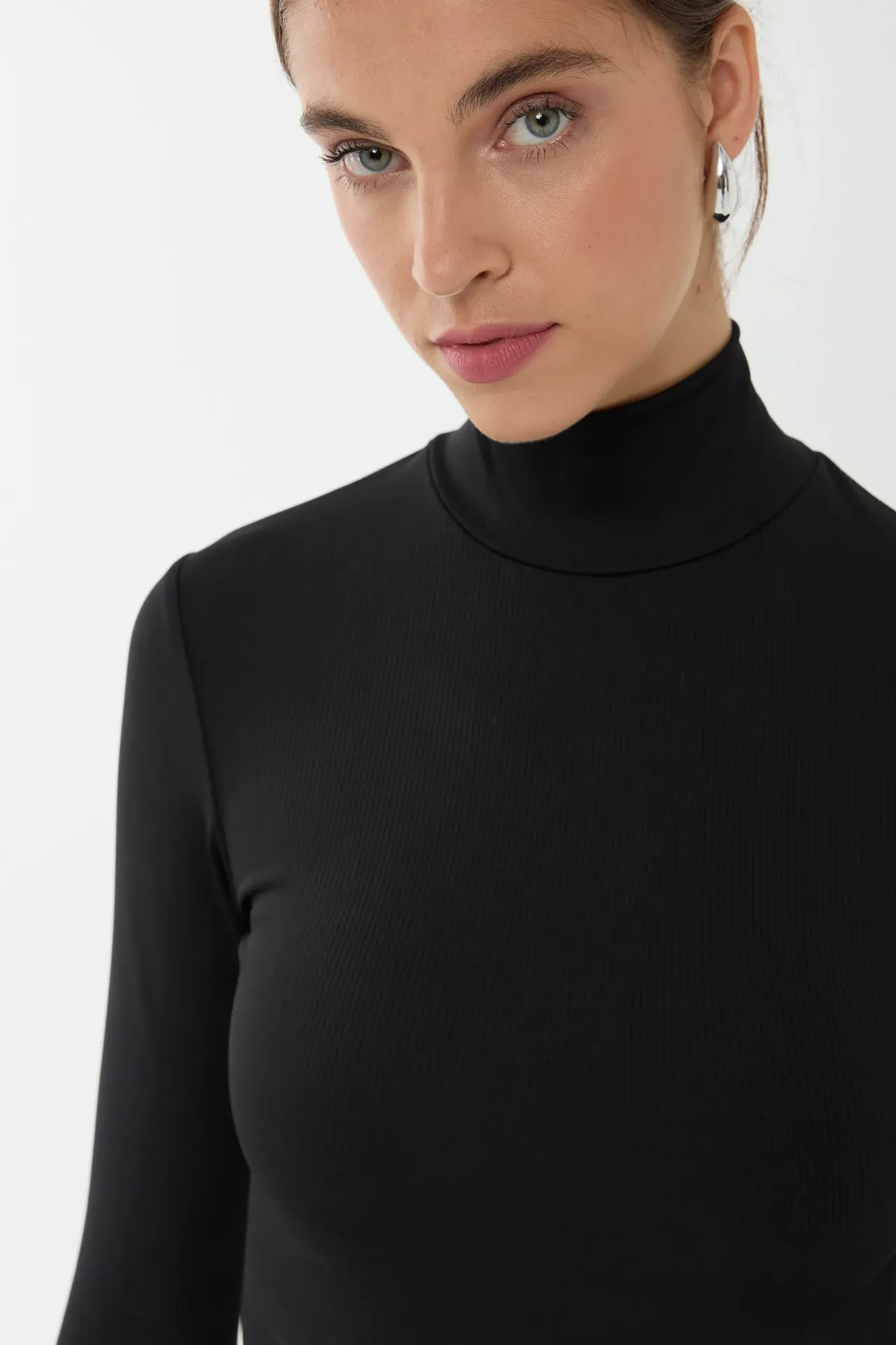 Basic Turtleneck Knitted Body