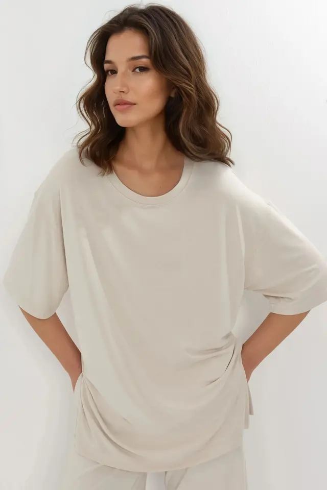 BUSEM Slit Detailed Crew Neck Short Sleeve T-Shirt