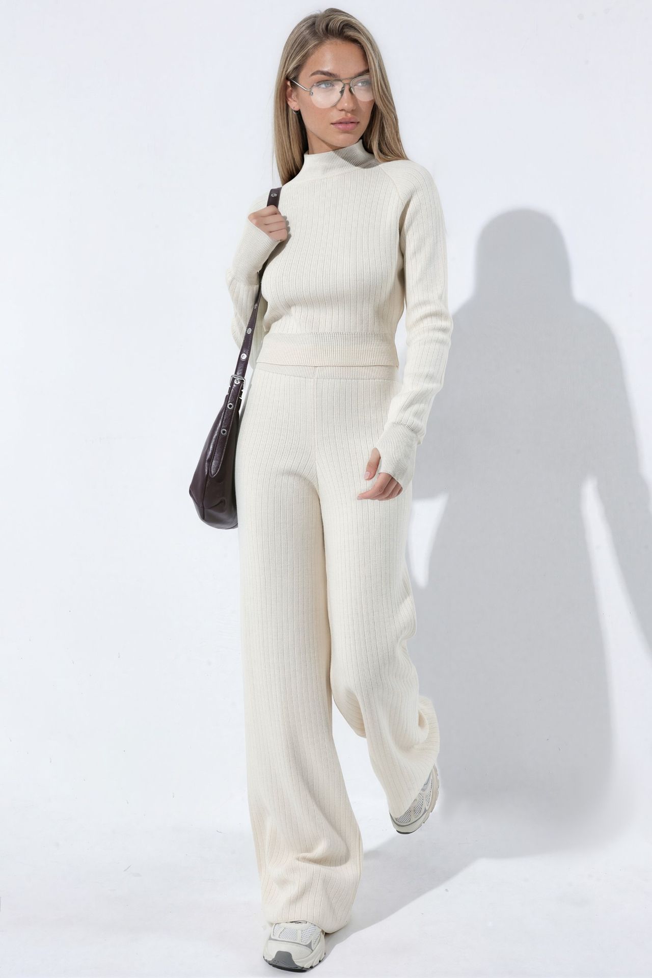 Half Turtleneck Crop Sweater and Pants Knit Set 5