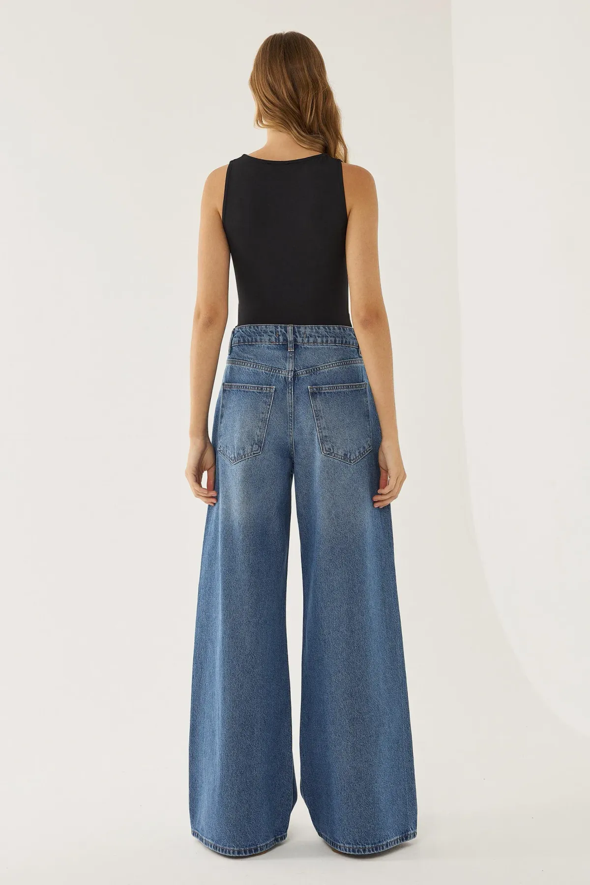 Wide Leg  Washed Effect Jeans 5