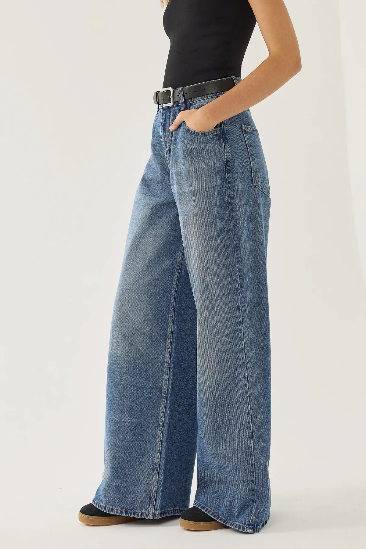 Wide Leg  Washed Effect Jeans 4
