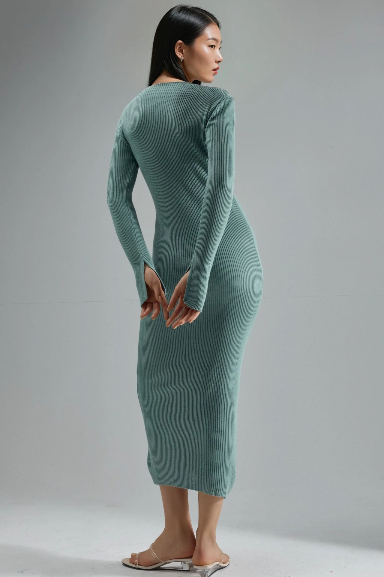 MY FASHION V-Neck Textured Maxi Knit Dress with Slit 3