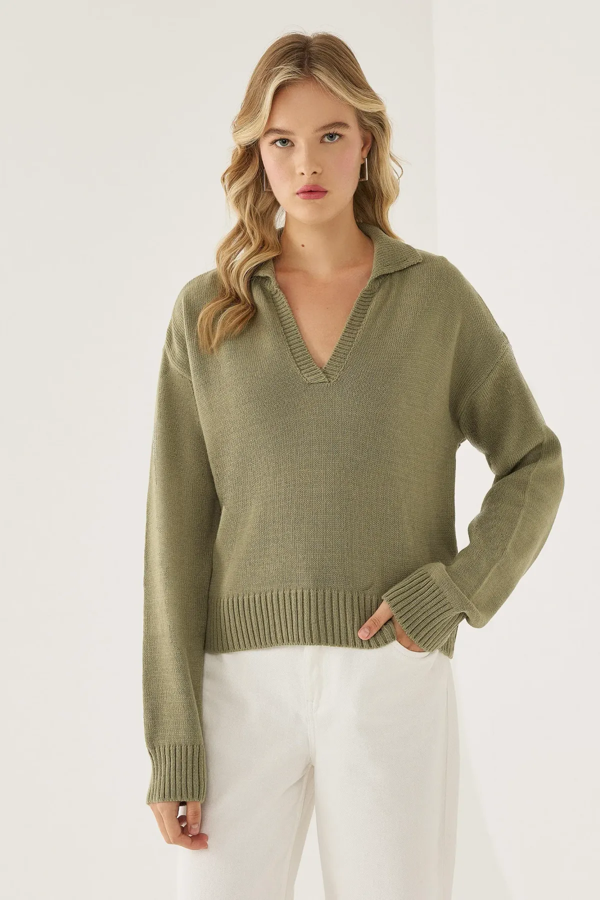 Polo Collar Knit Sweater 4