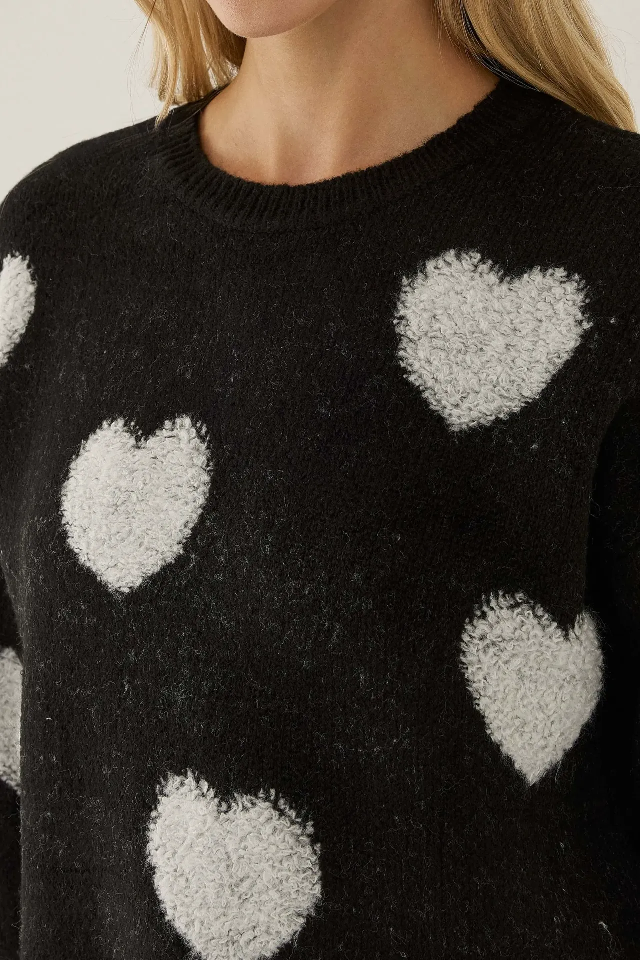 Heart Patterned Crew Neck Sweater