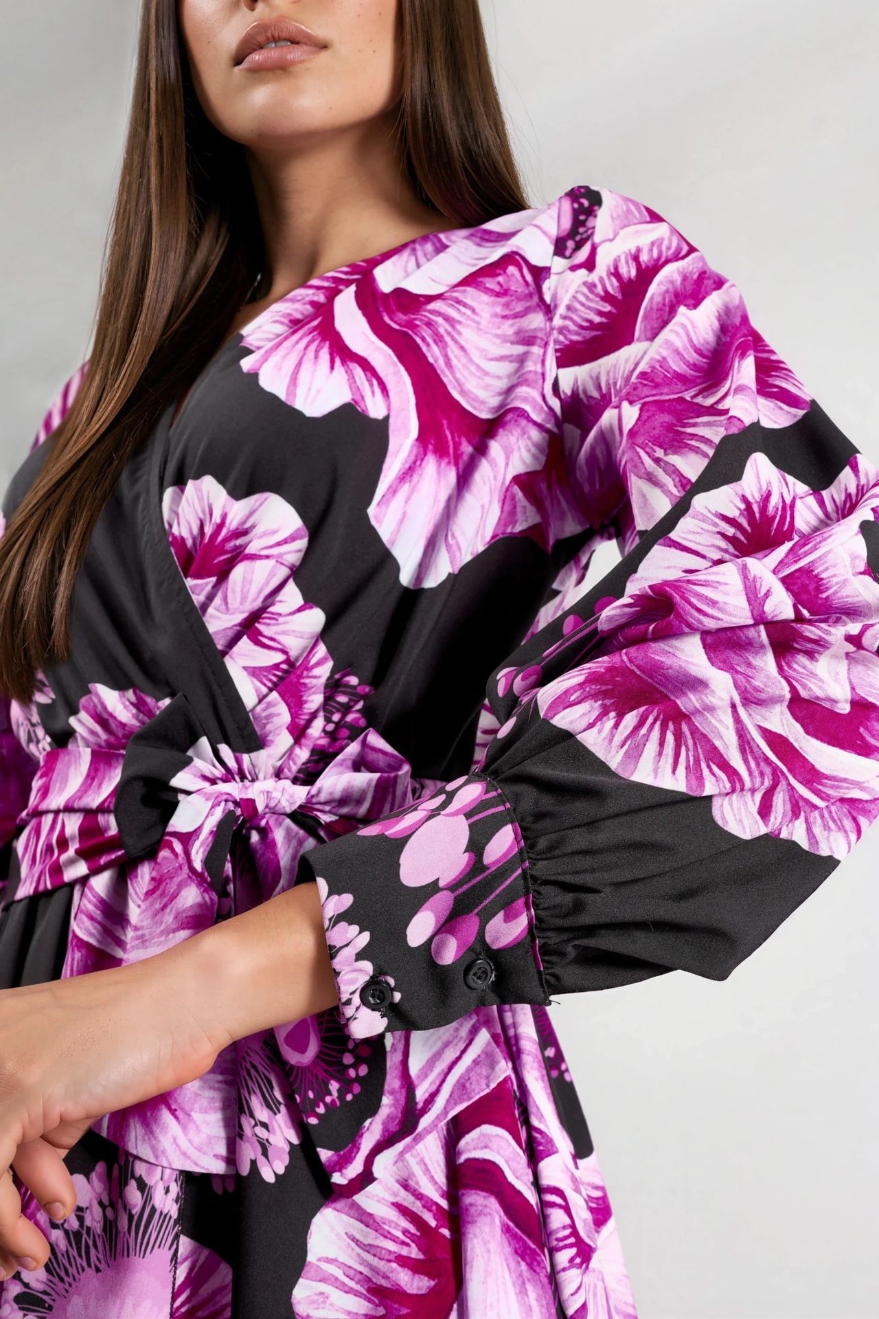 MSN Floral Tie Detail Midi Dress 5