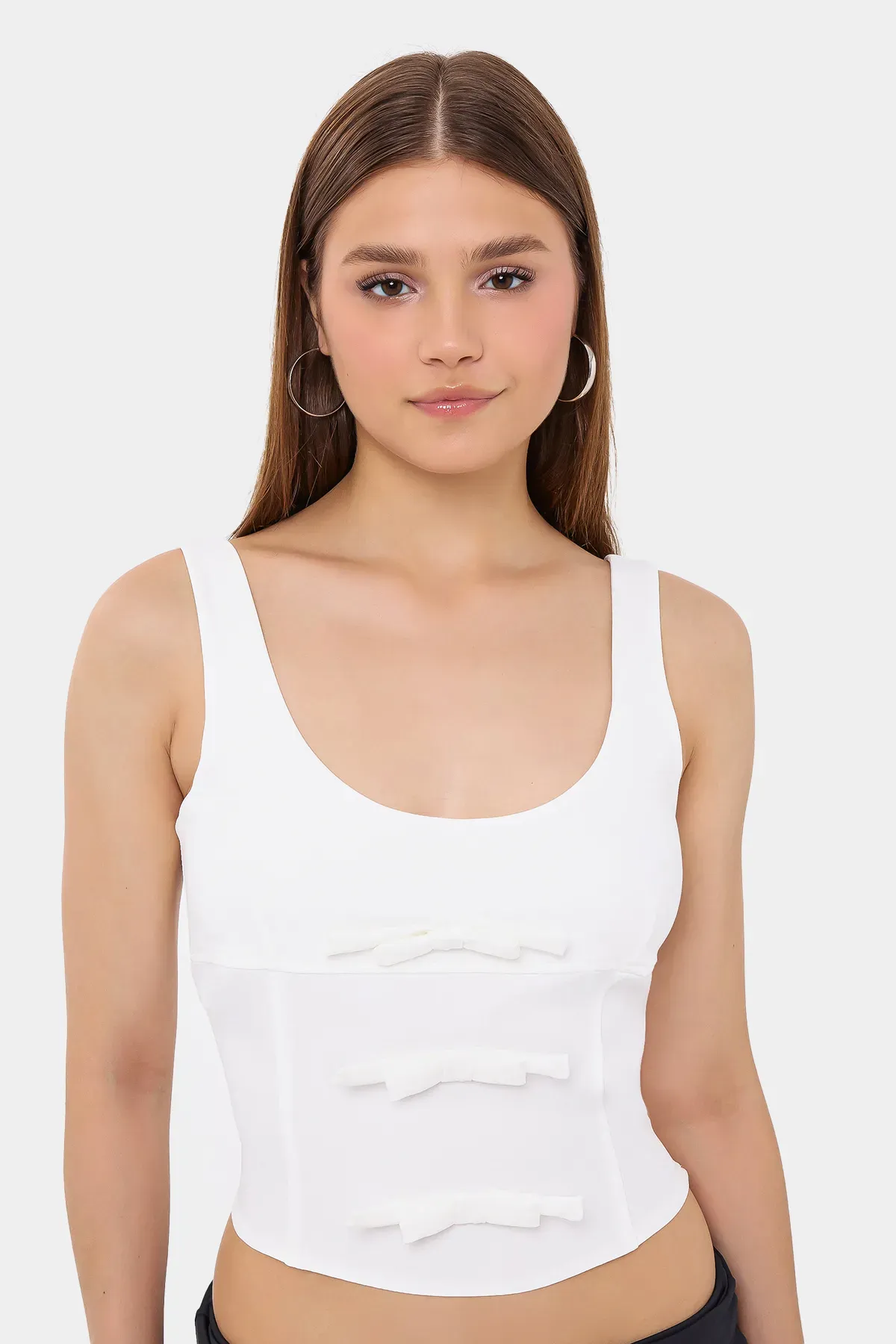 Sleeveless Bodycon Top with Bow Detail 2