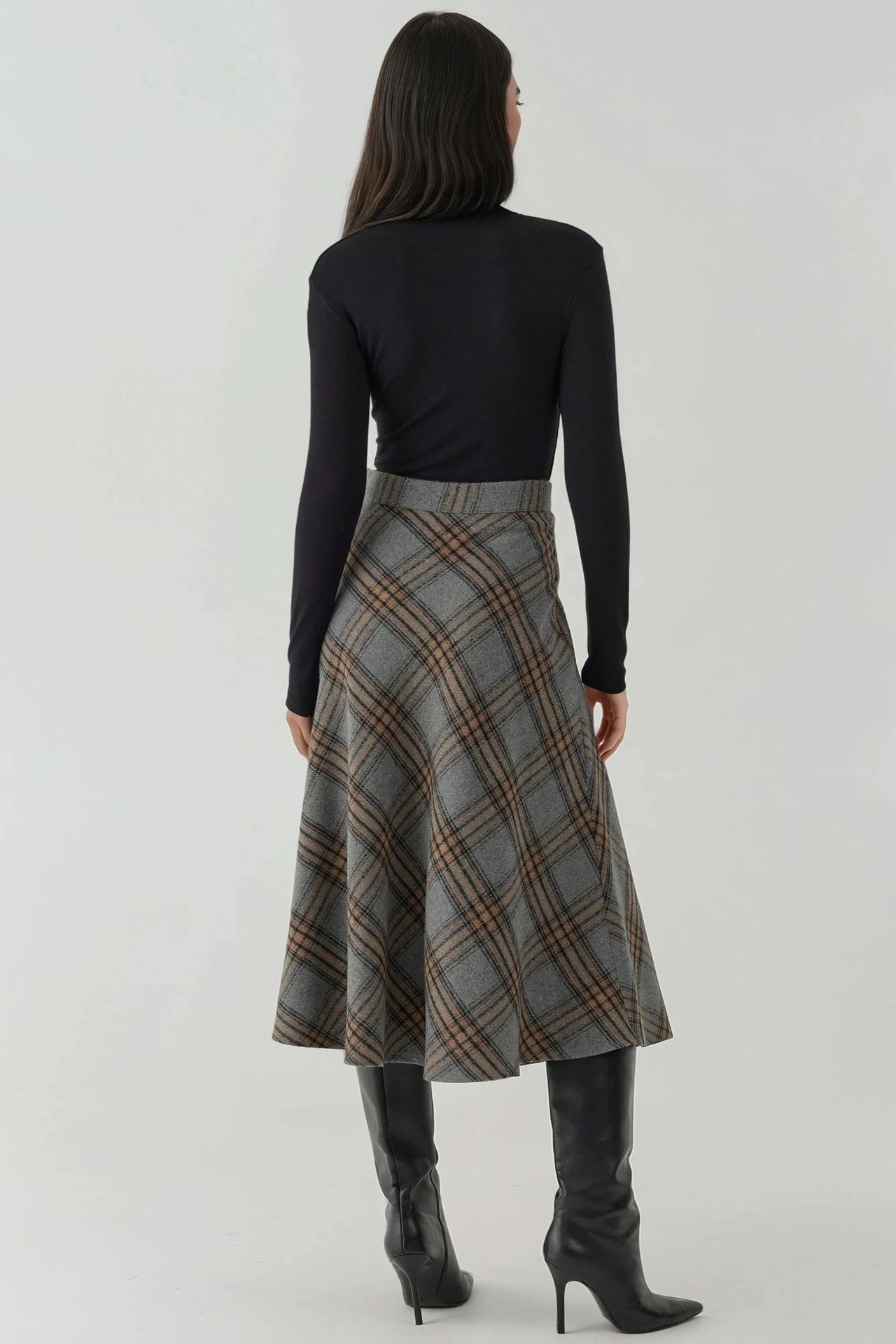 Maxi A-Line Skirt with Zipper Closure 5