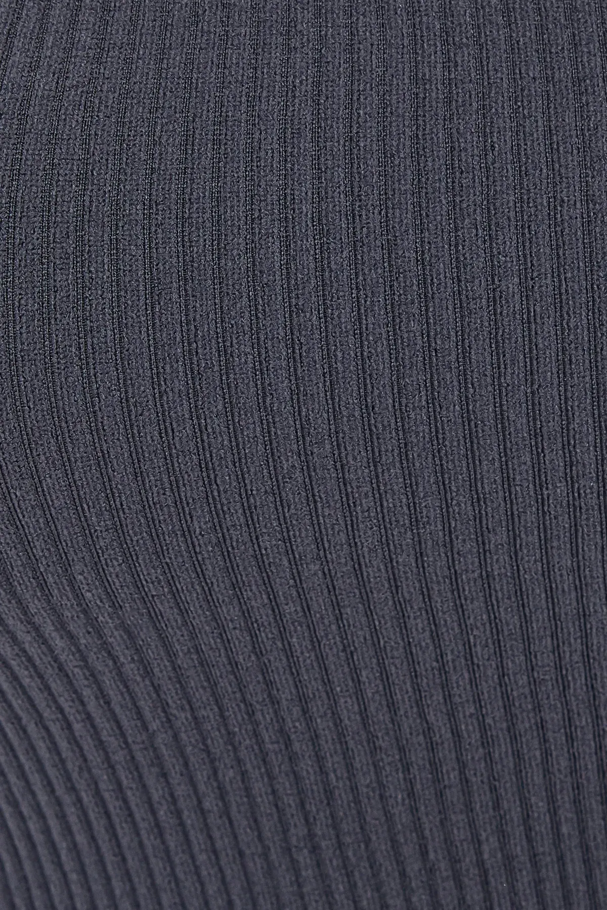 Ribbed Halter-Neck Cropped Top 5