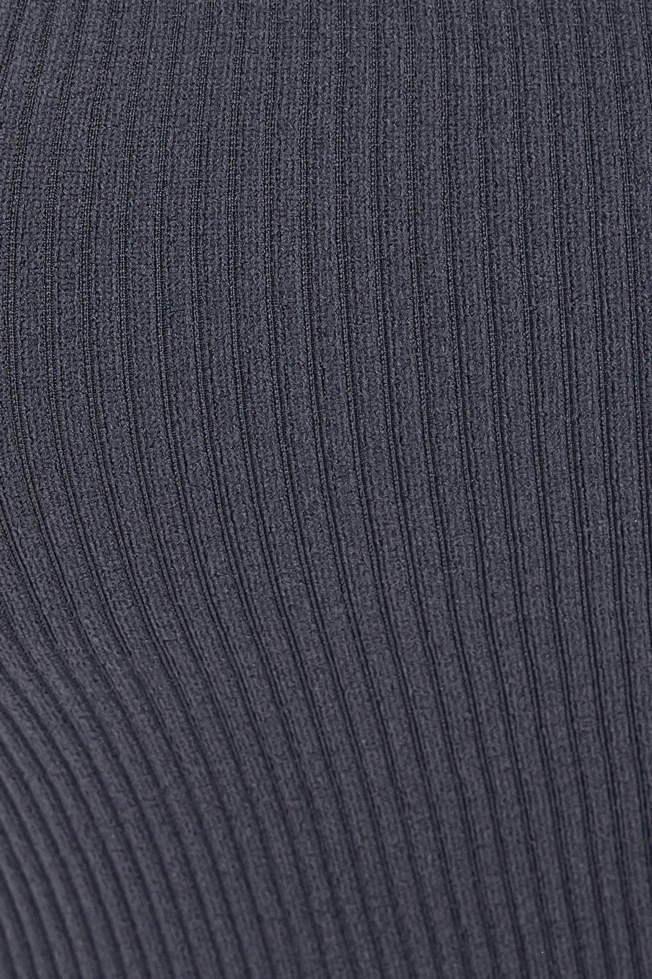 Ribbed Halter-Neck Cropped Top