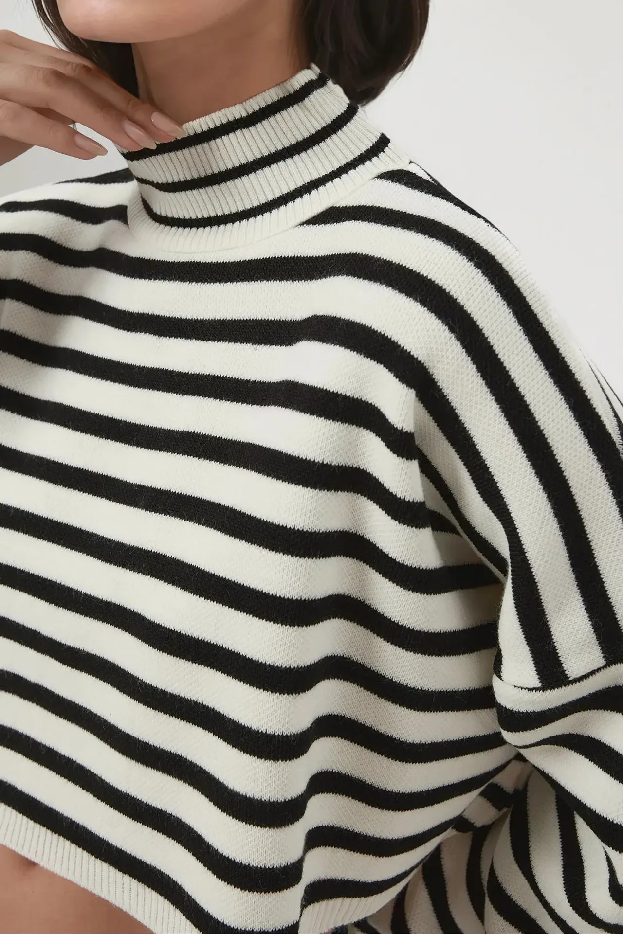 Striped Cropped Oversized Turtleneck Sweater 3