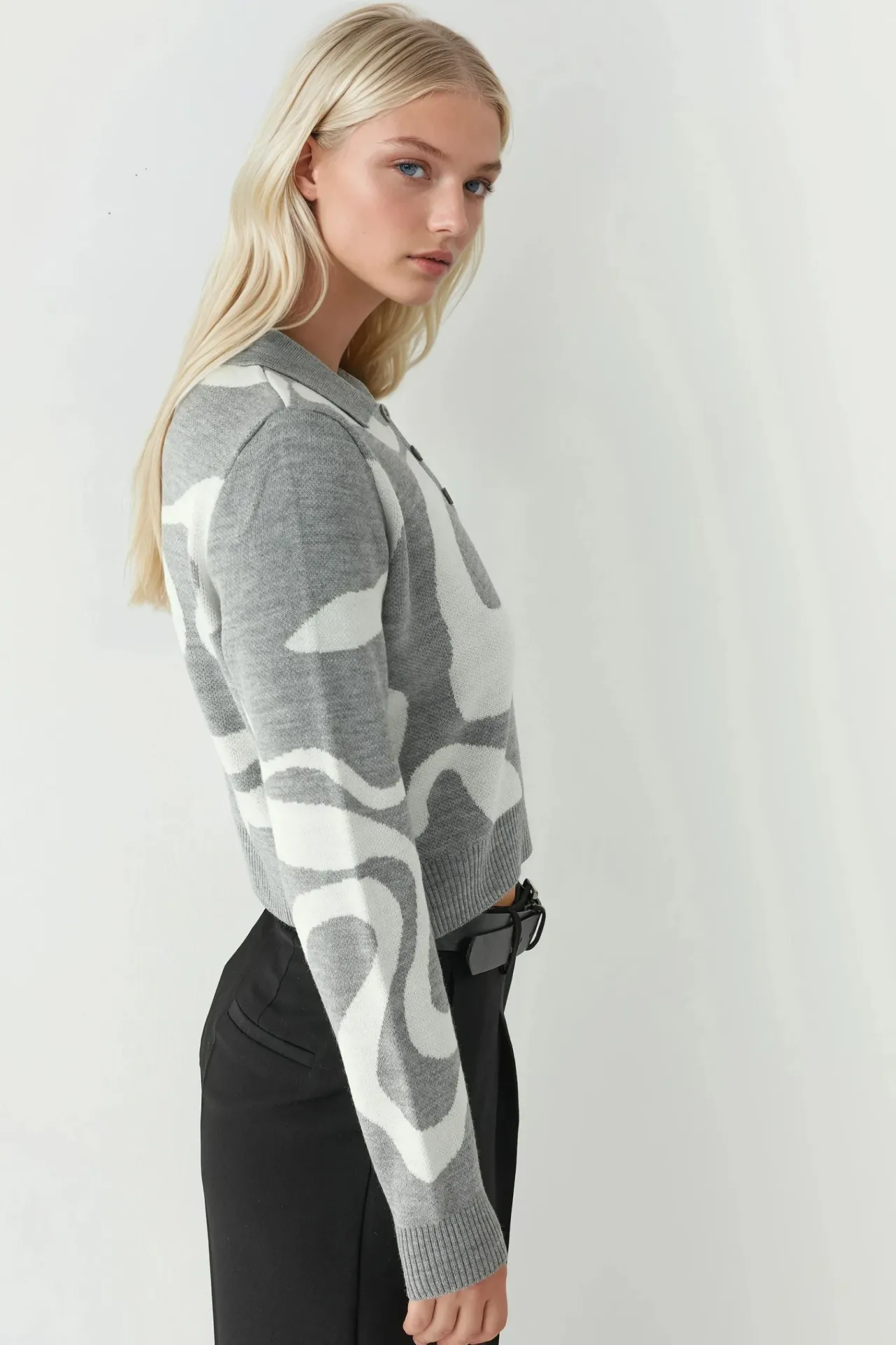 Polo Collar Jacquard Knit Sweater 2