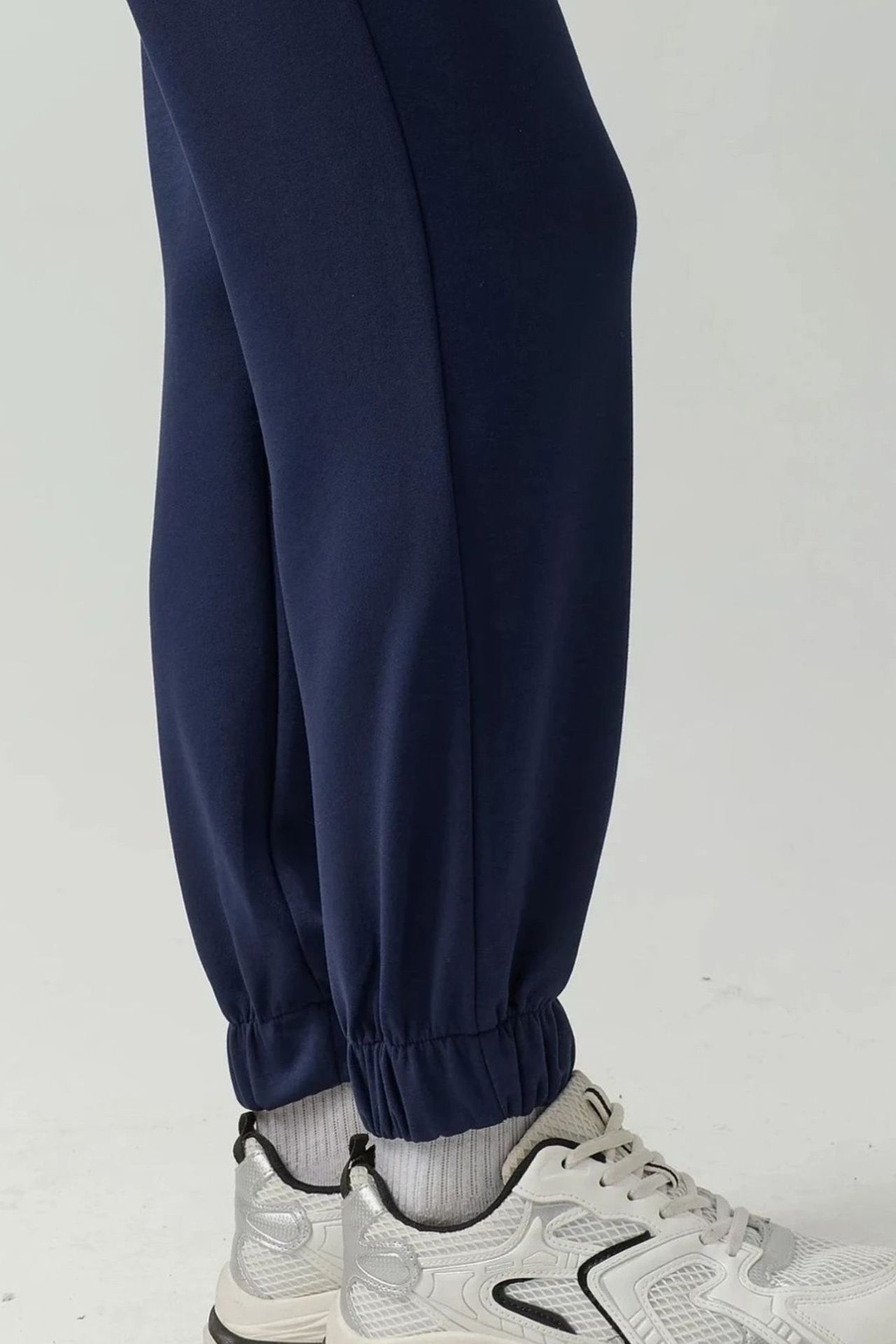 Elastic Waist Modal Touch Jogger Pants 7