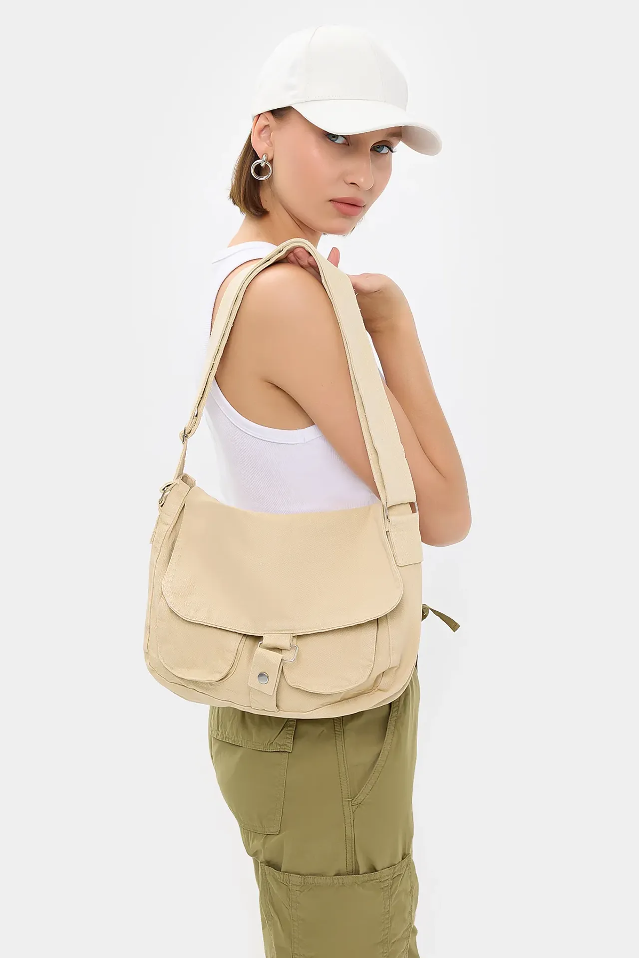 Cotton Solid Bag with Pocket Detail